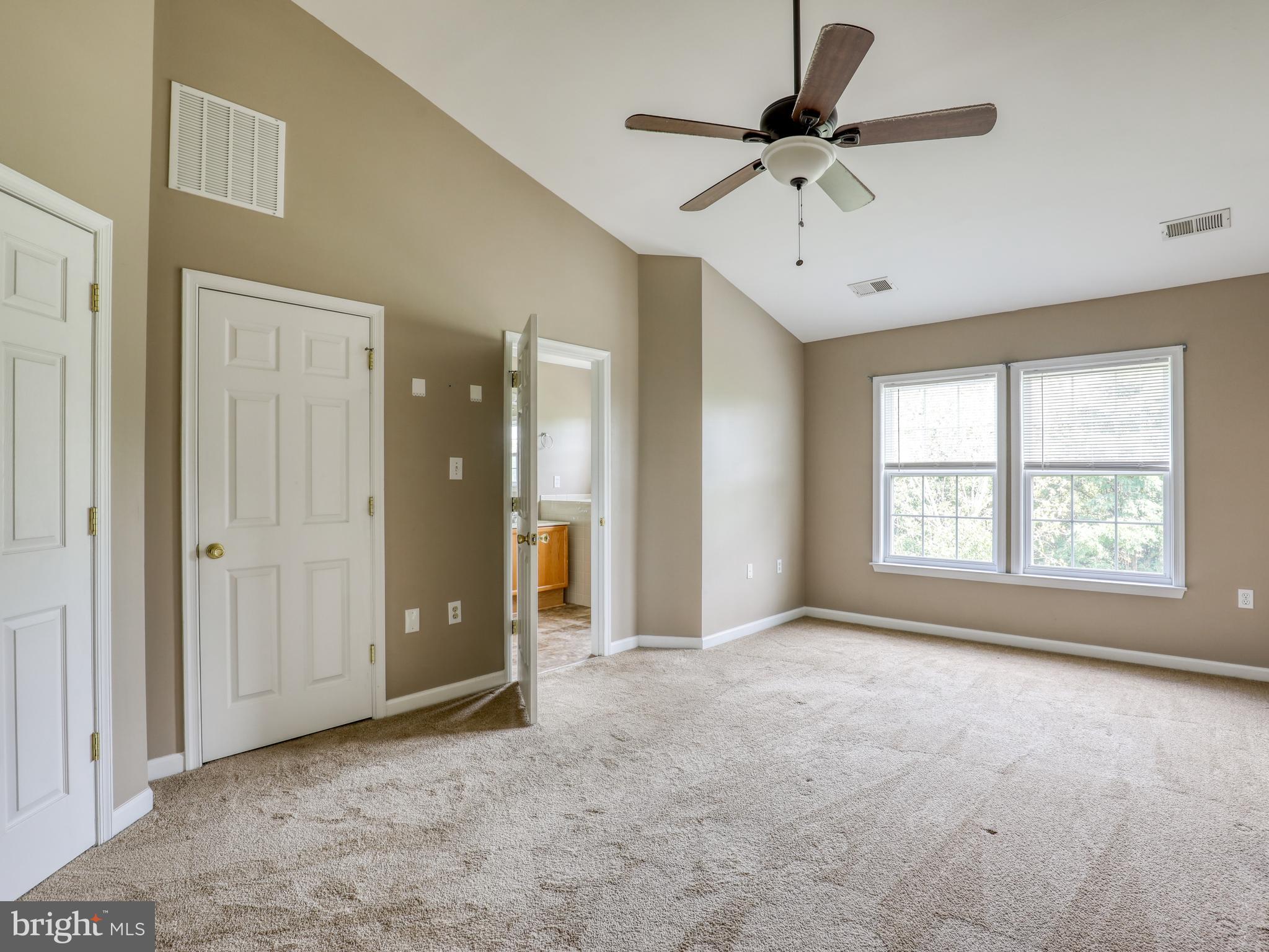 GREEN MEADOWS - Residential Lease