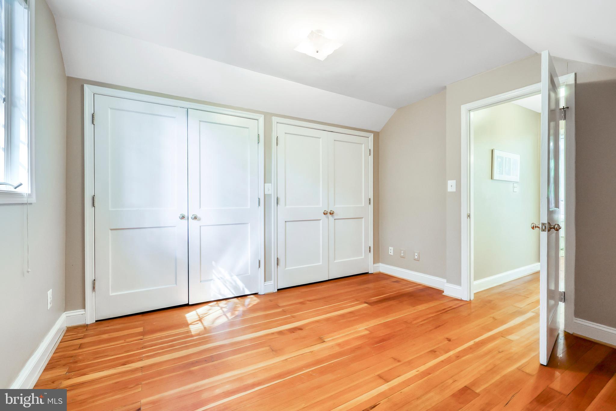 CLEARVIEW MANOR - Residential