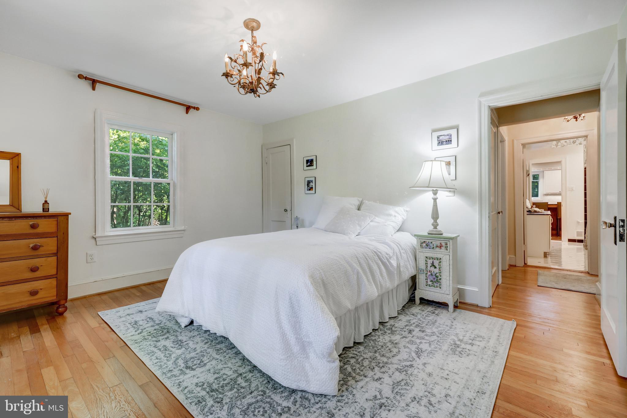 CLEARVIEW MANOR - Residential