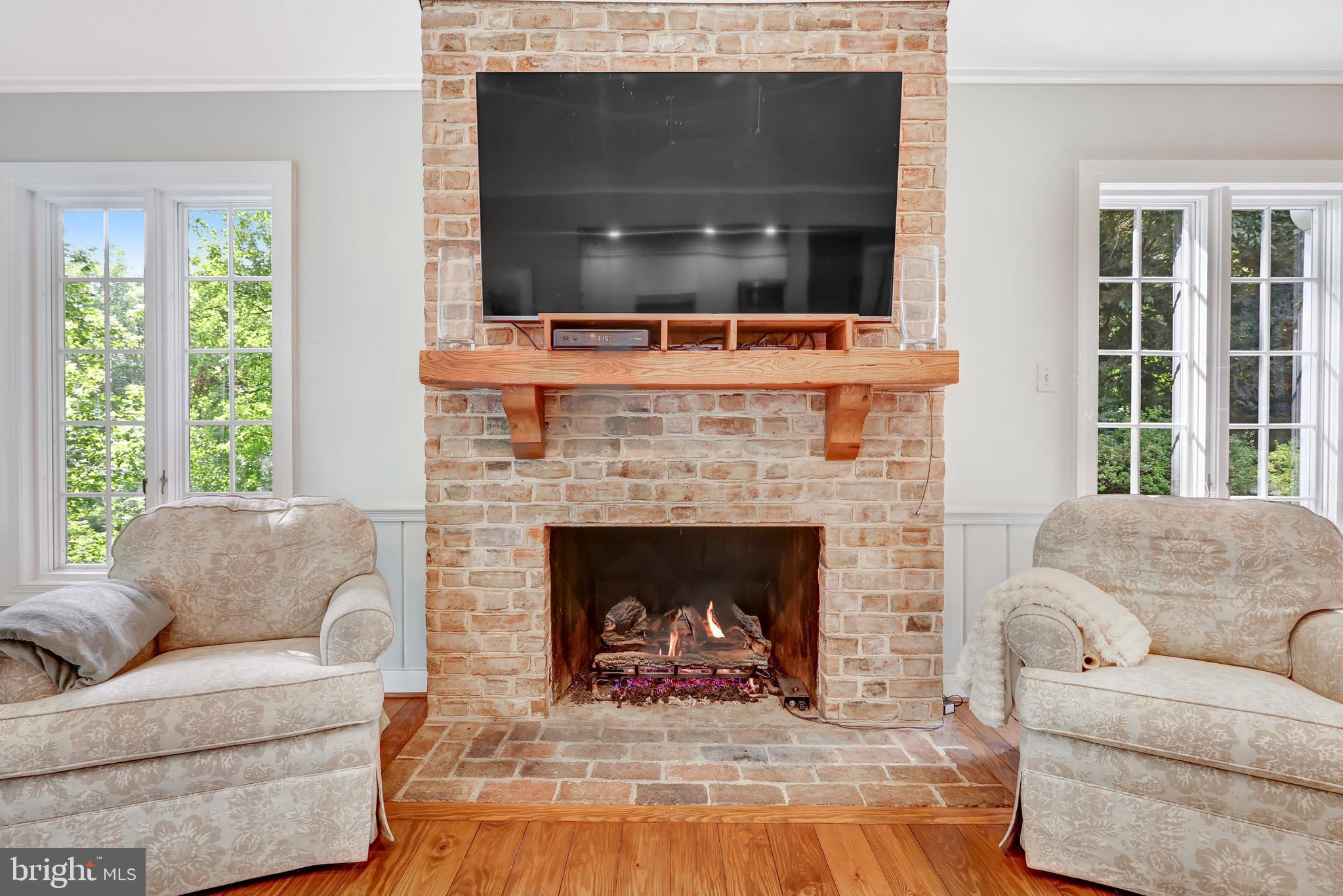 CLEARVIEW MANOR - Residential