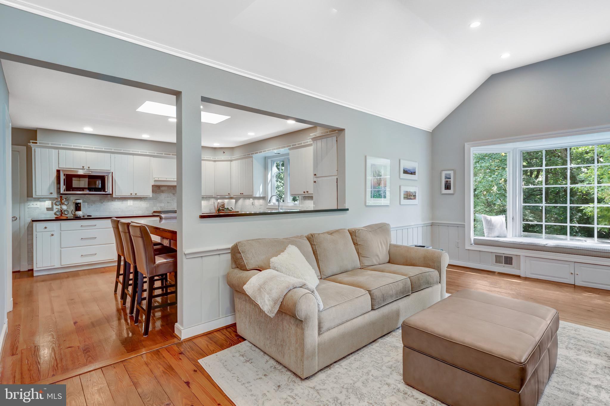 CLEARVIEW MANOR - Residential