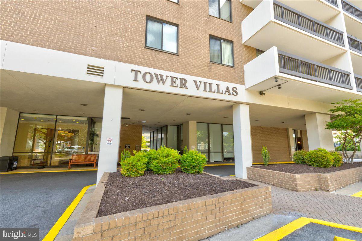 TOWER VILLAS - Residential