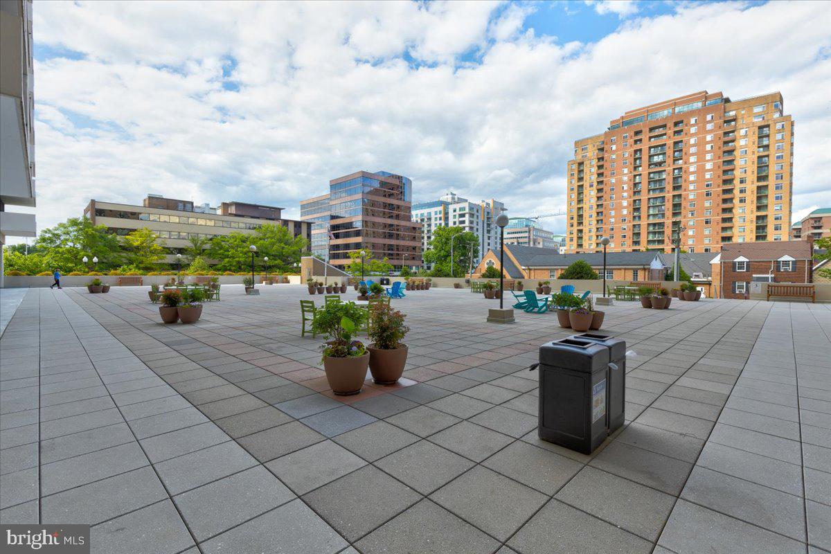 TOWER VILLAS - Residential