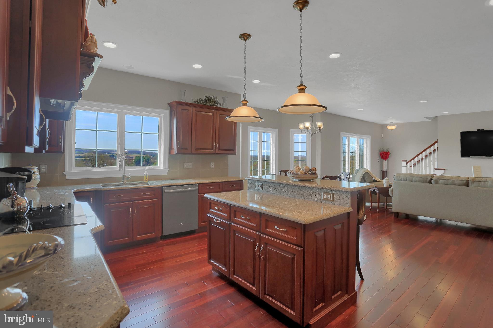 WEST MANHEIM - Residential