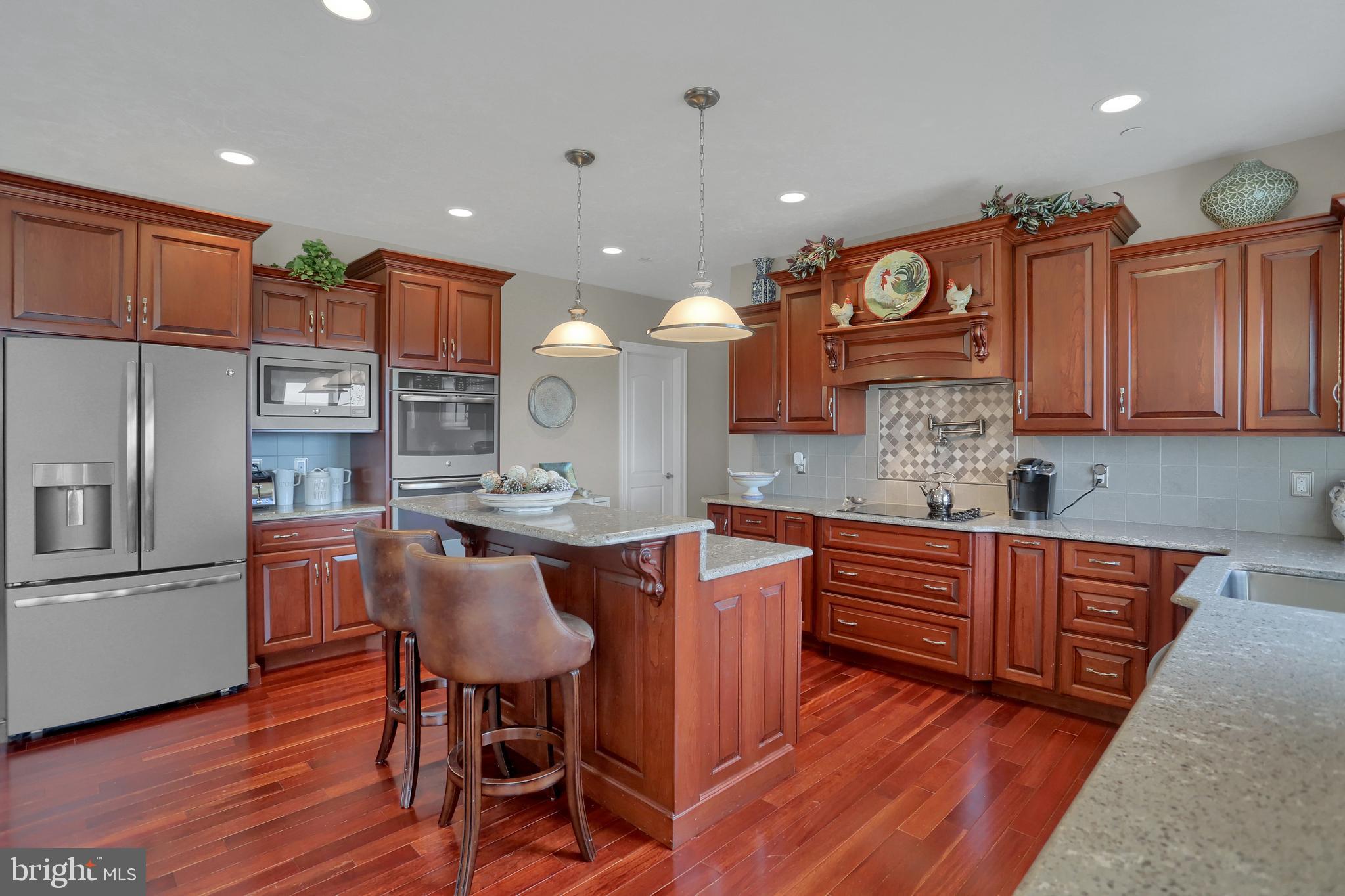 WEST MANHEIM - Residential