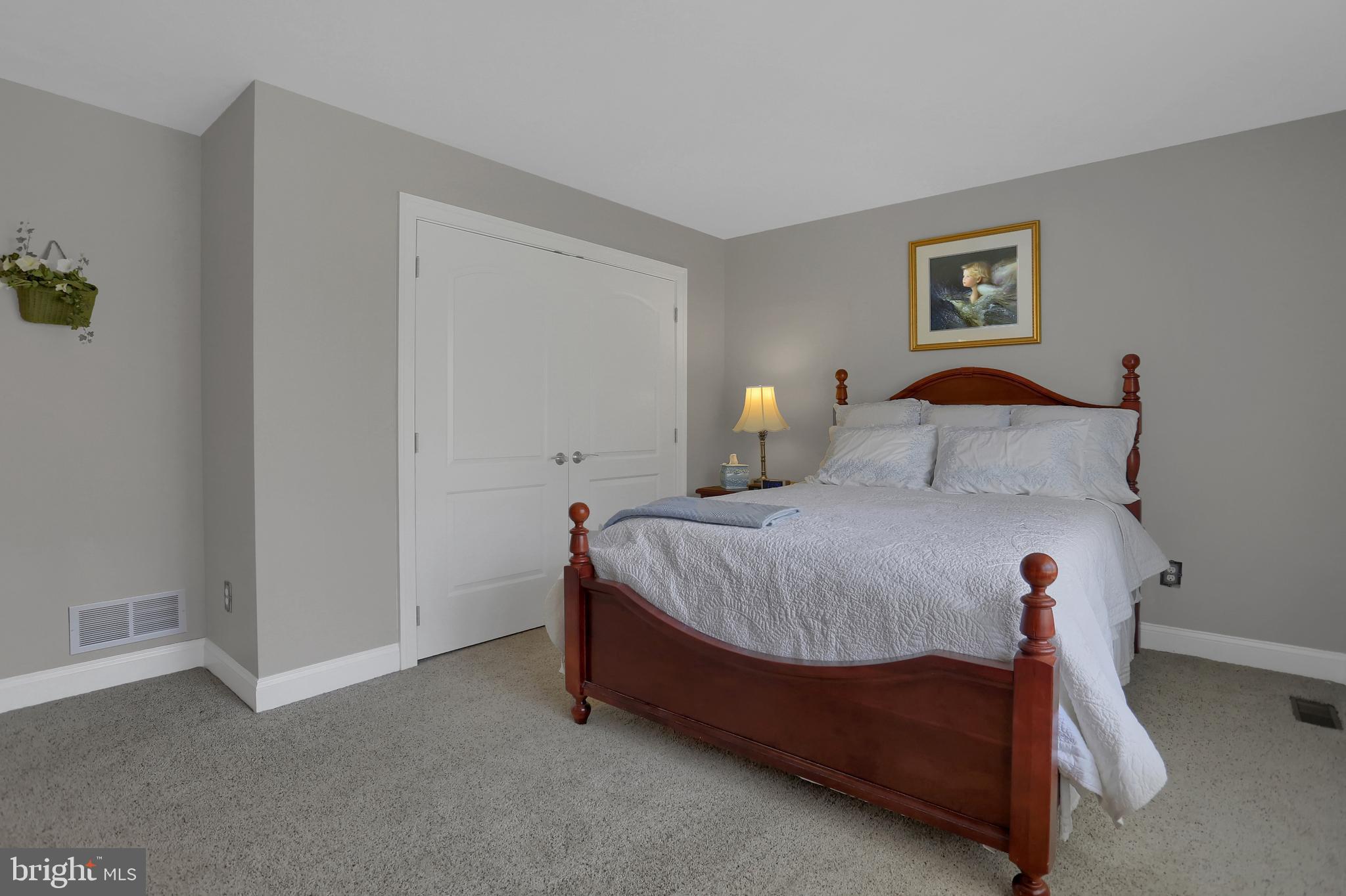 WEST MANHEIM - Residential