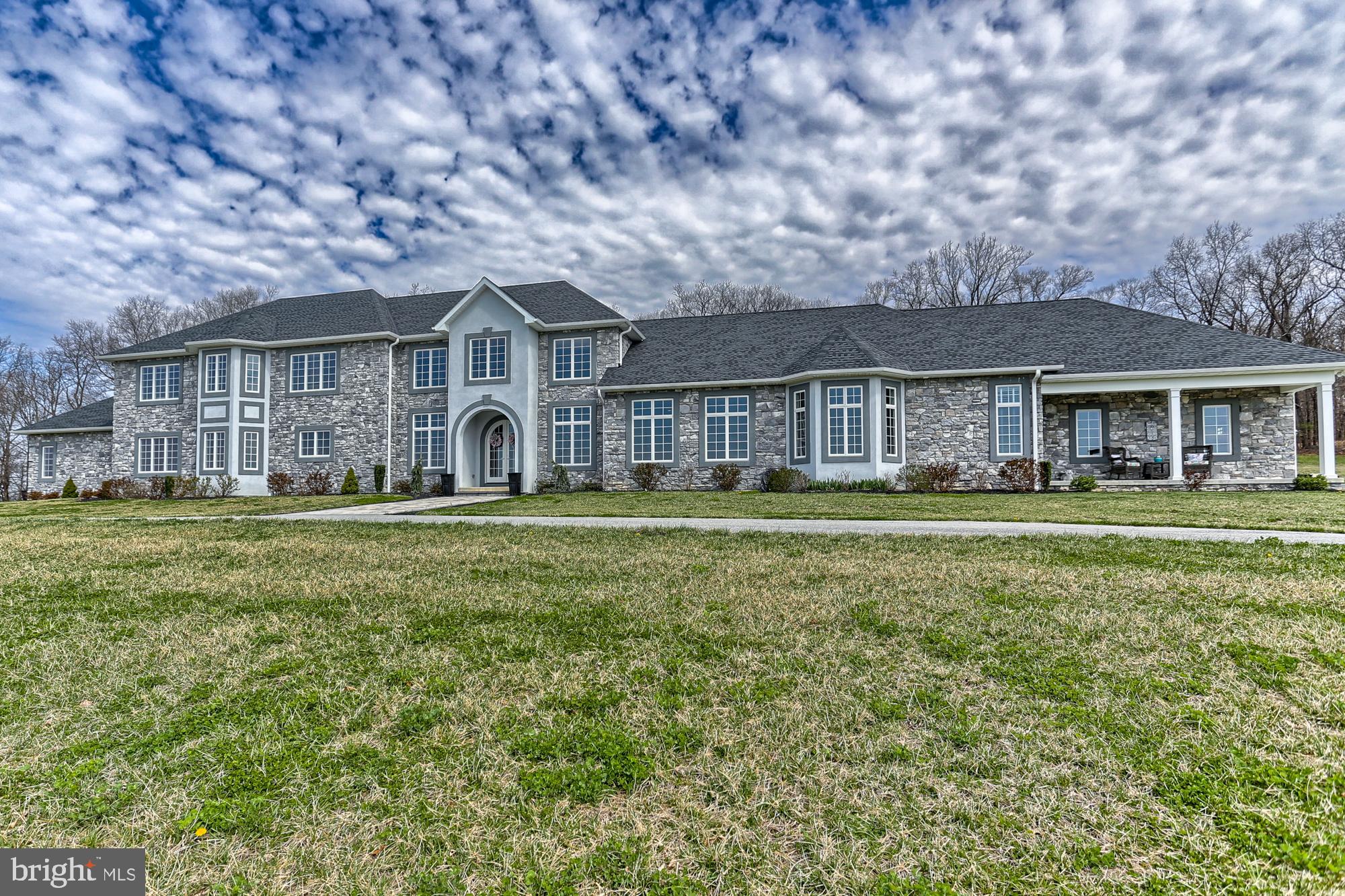 WEST MANHEIM - Residential