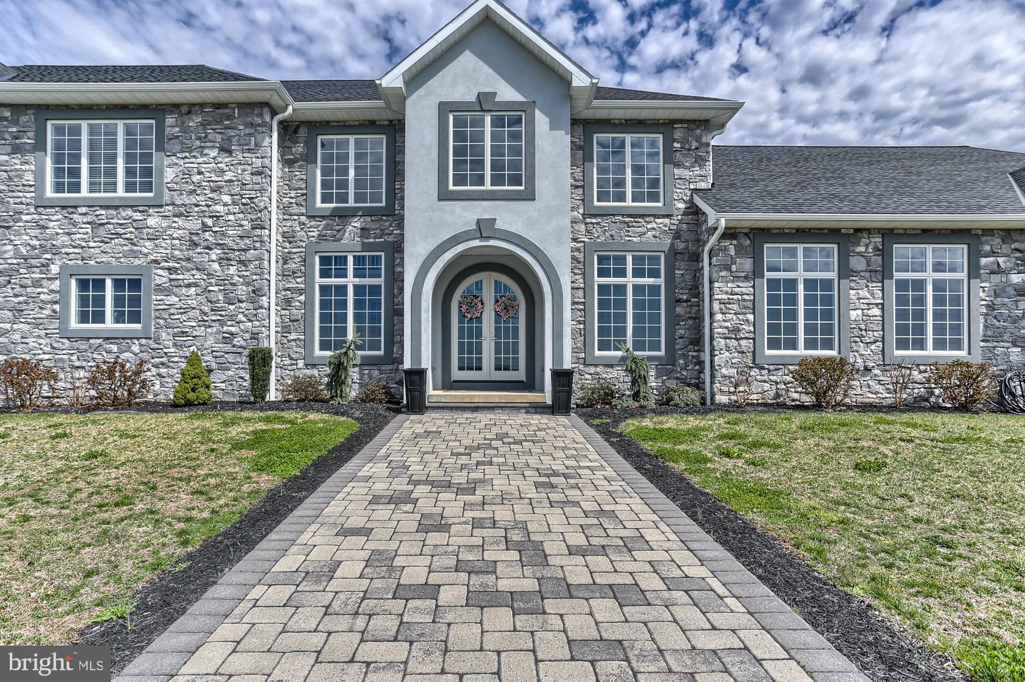 WEST MANHEIM - Residential