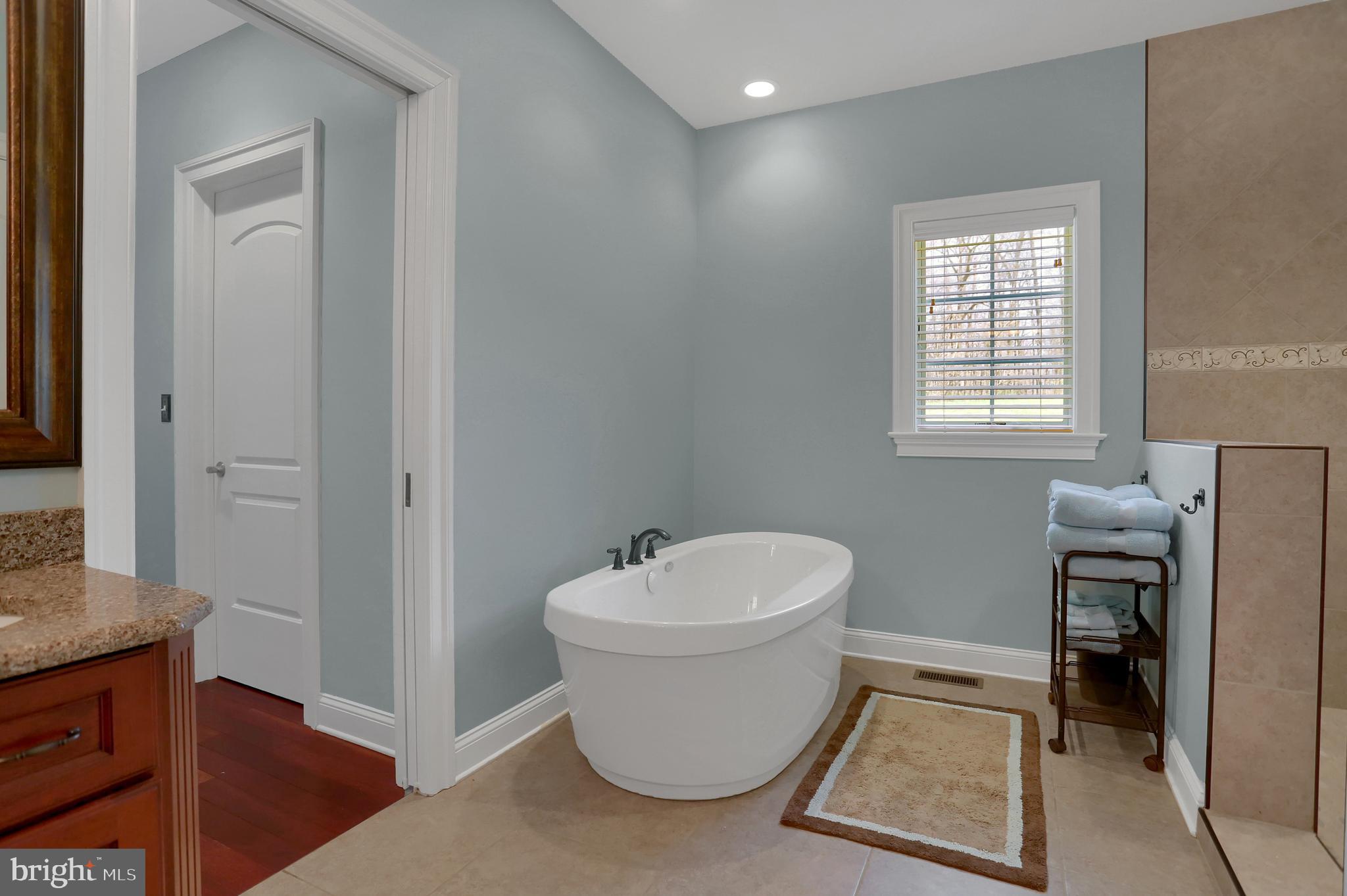 WEST MANHEIM - Residential
