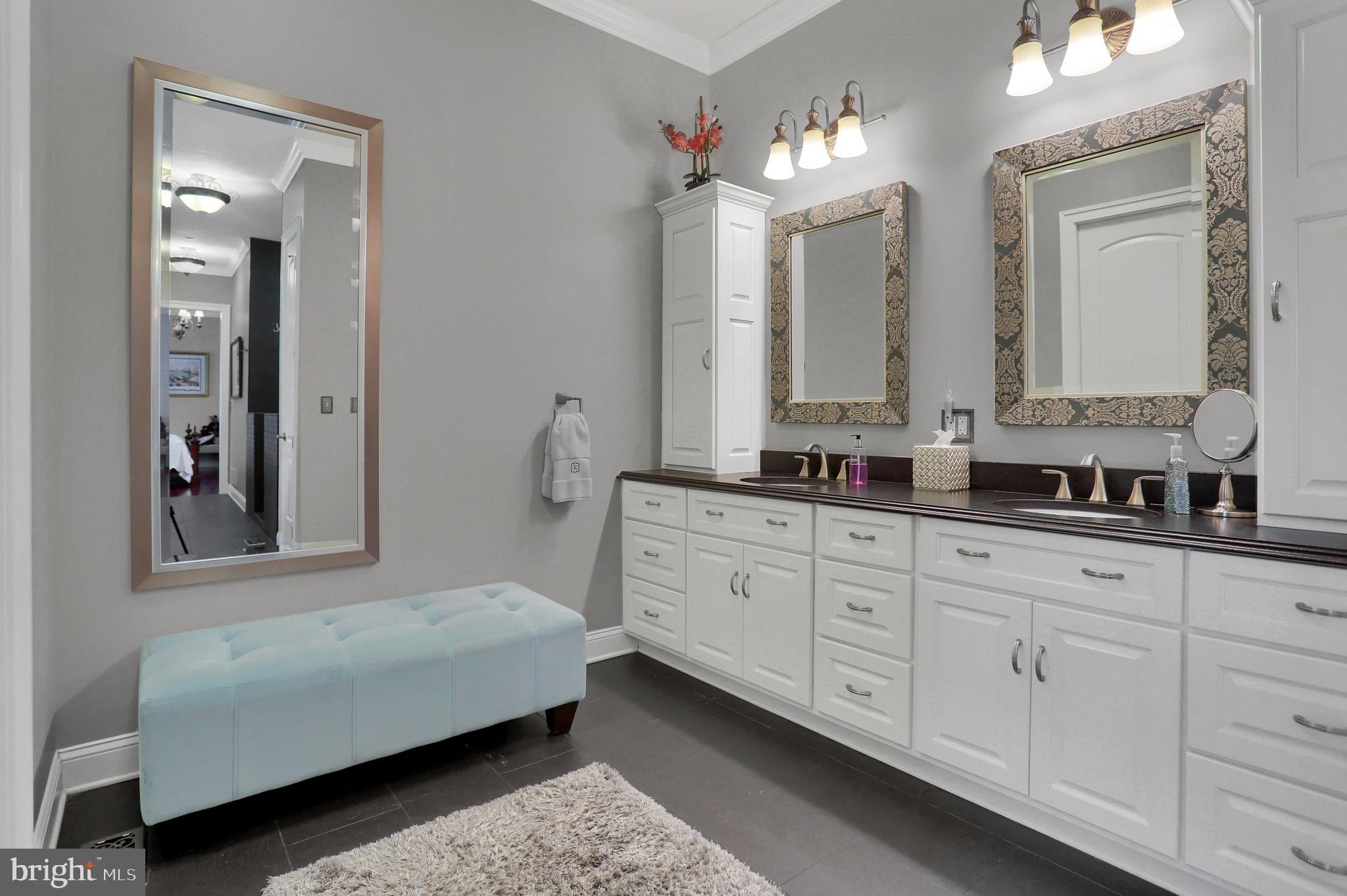 WEST MANHEIM - Residential
