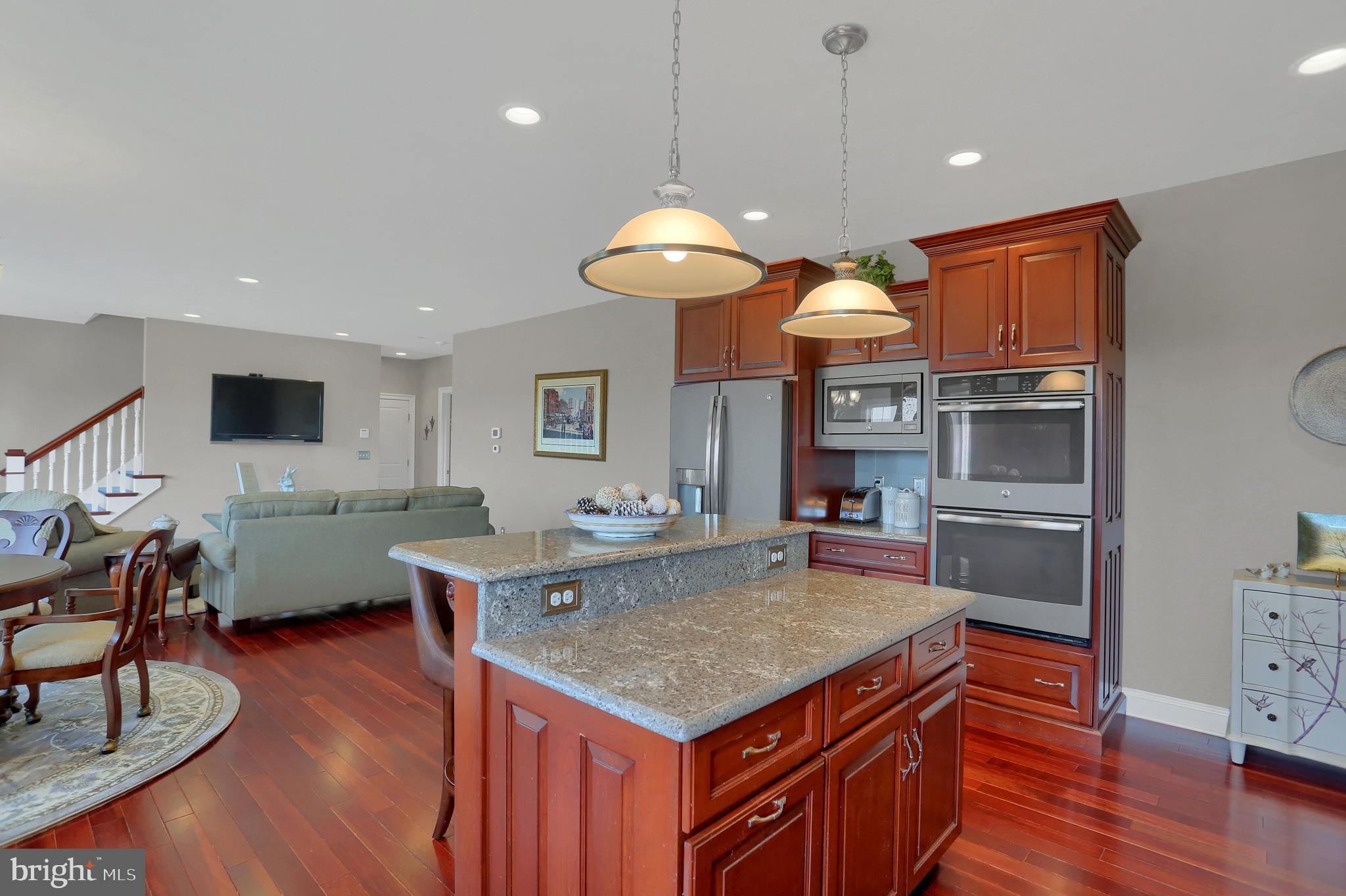 WEST MANHEIM - Residential