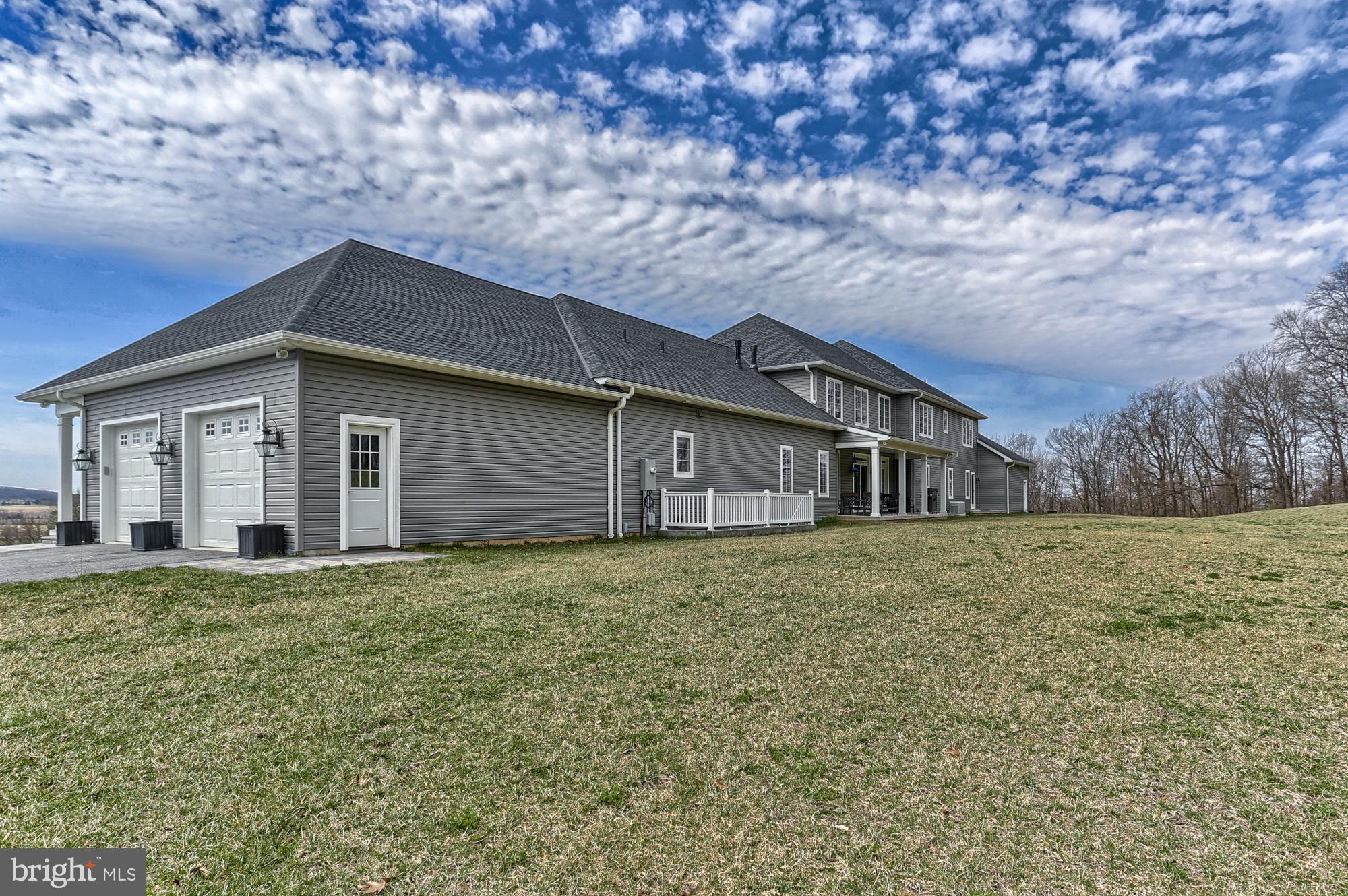 WEST MANHEIM - Residential