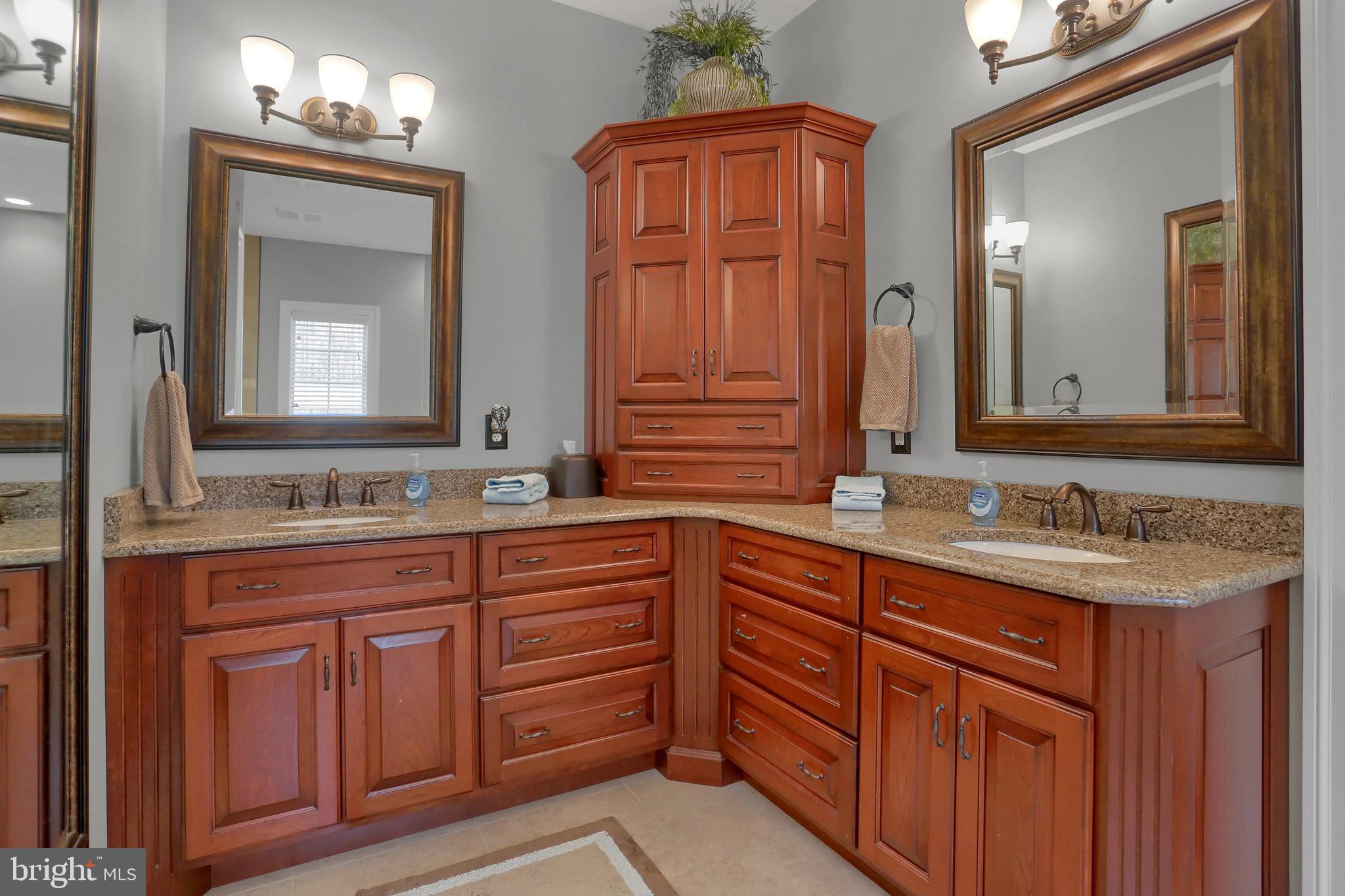 WEST MANHEIM - Residential