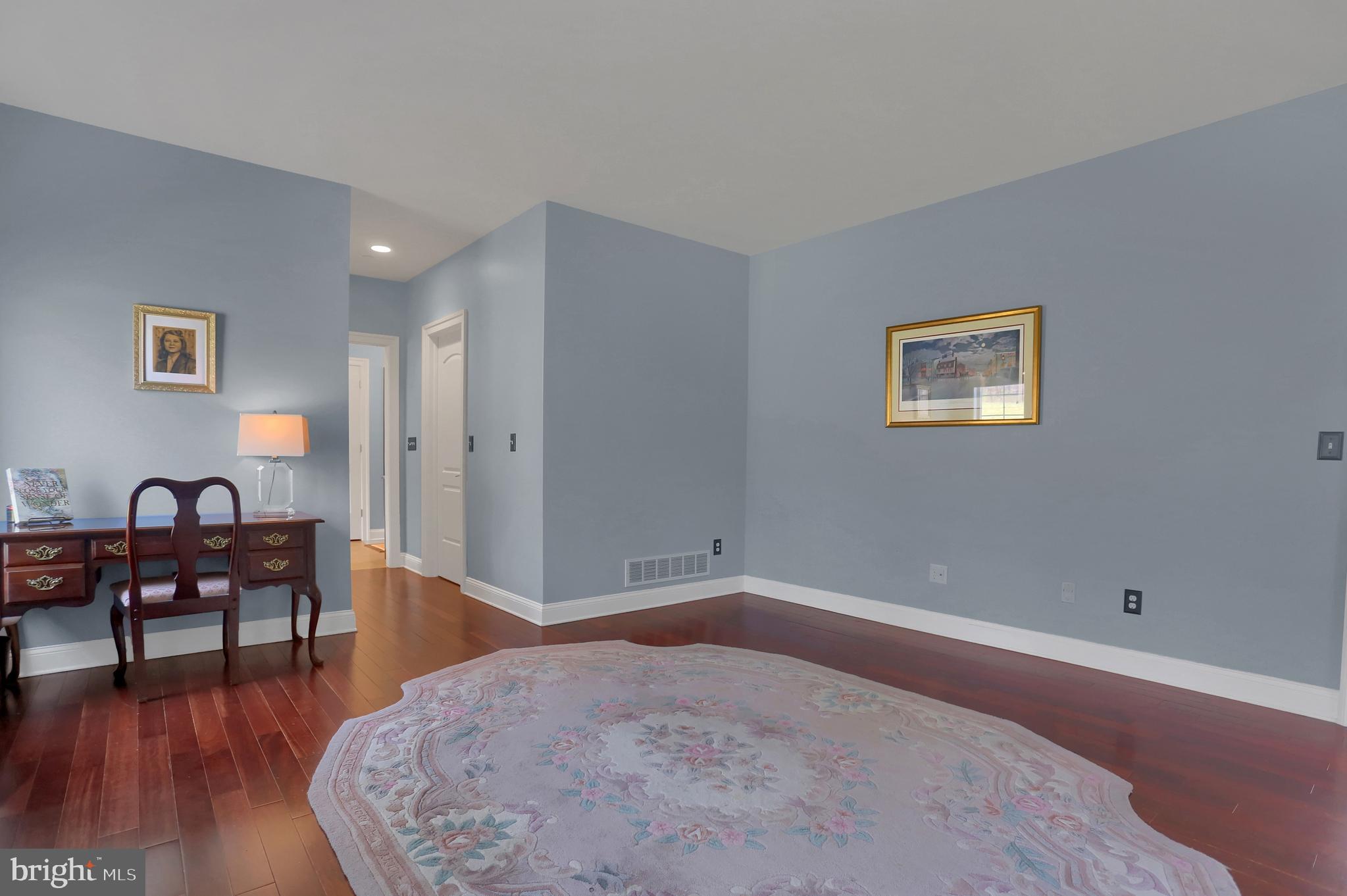 WEST MANHEIM - Residential