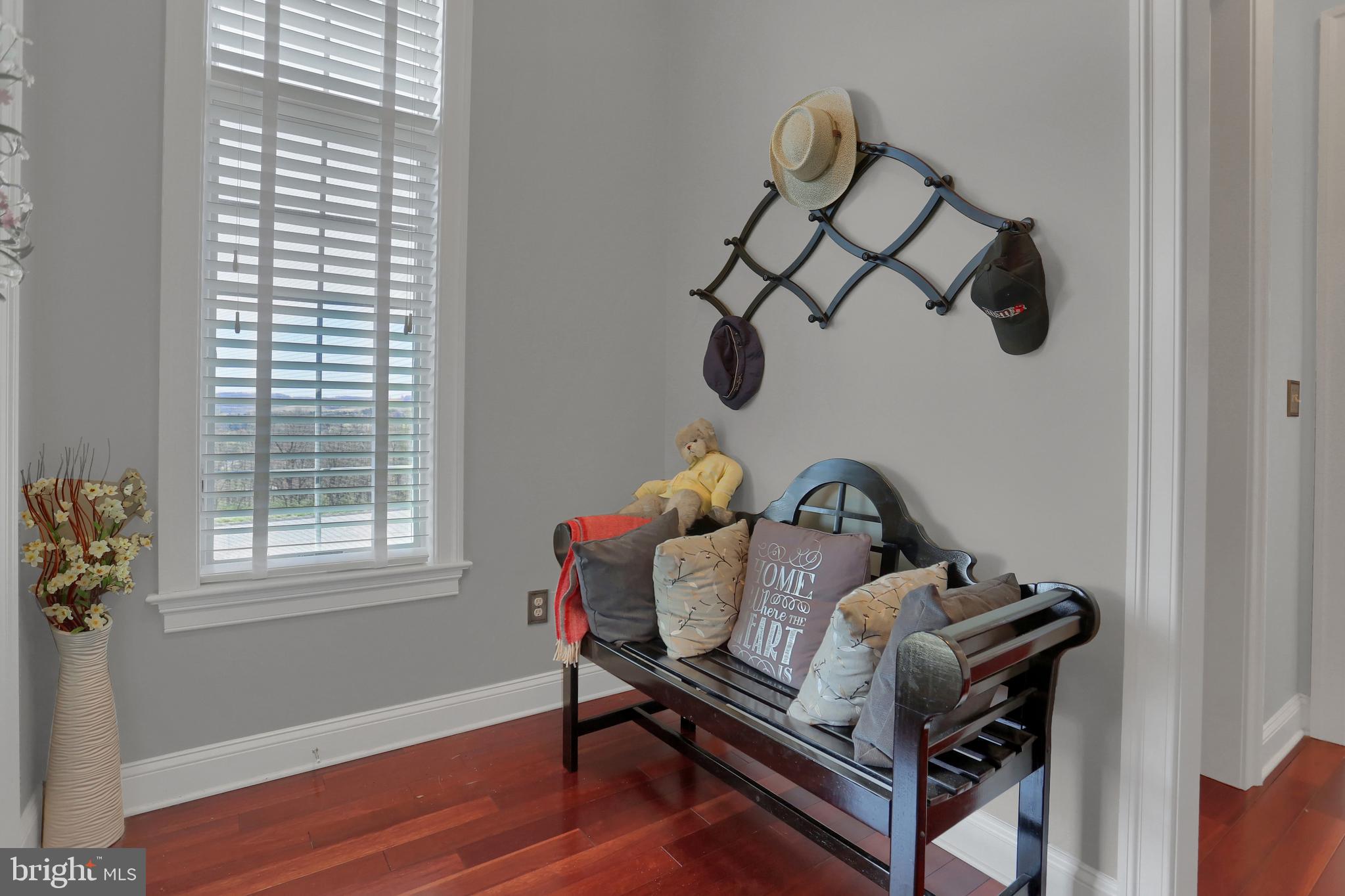 WEST MANHEIM - Residential