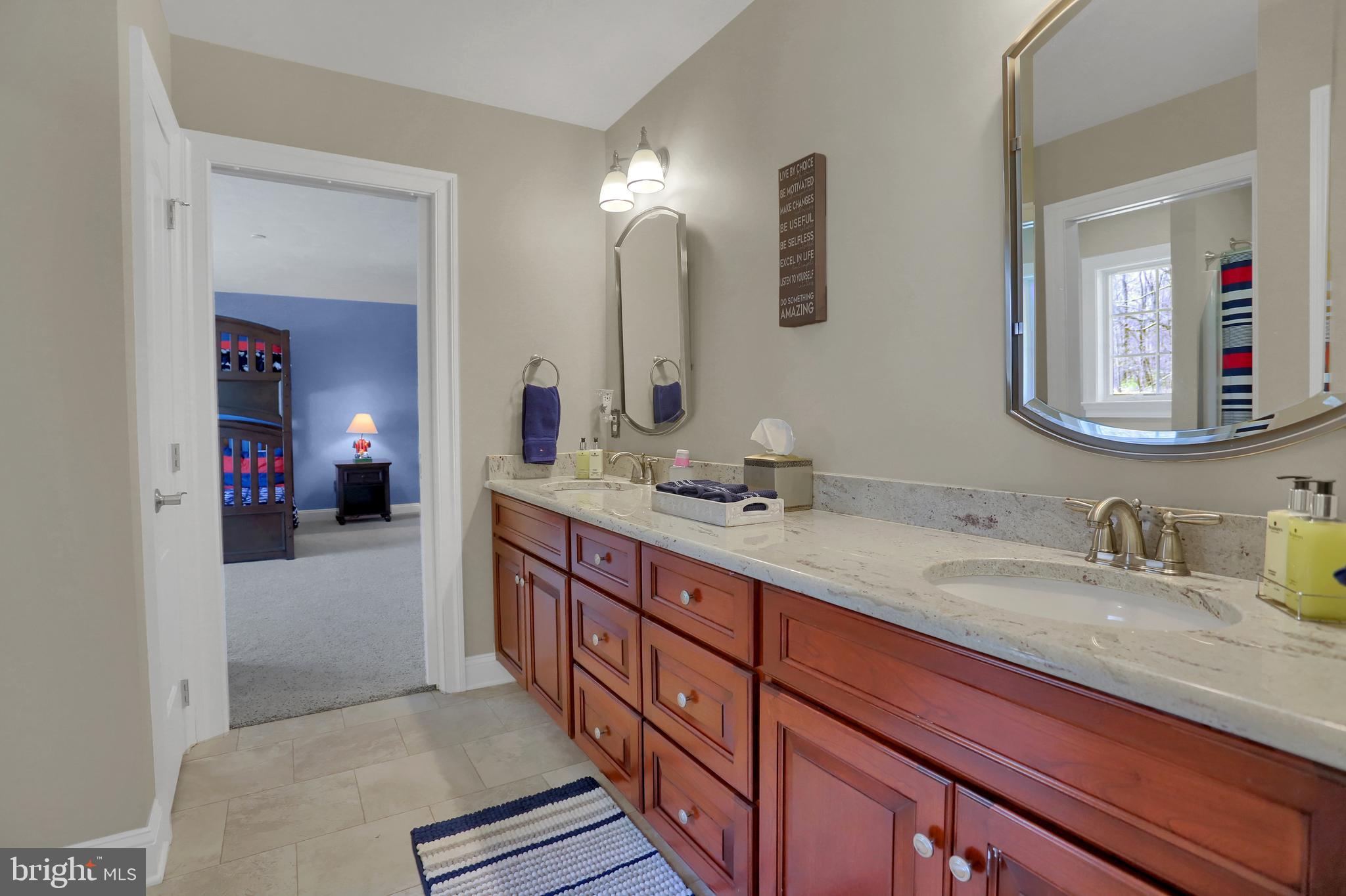 WEST MANHEIM - Residential