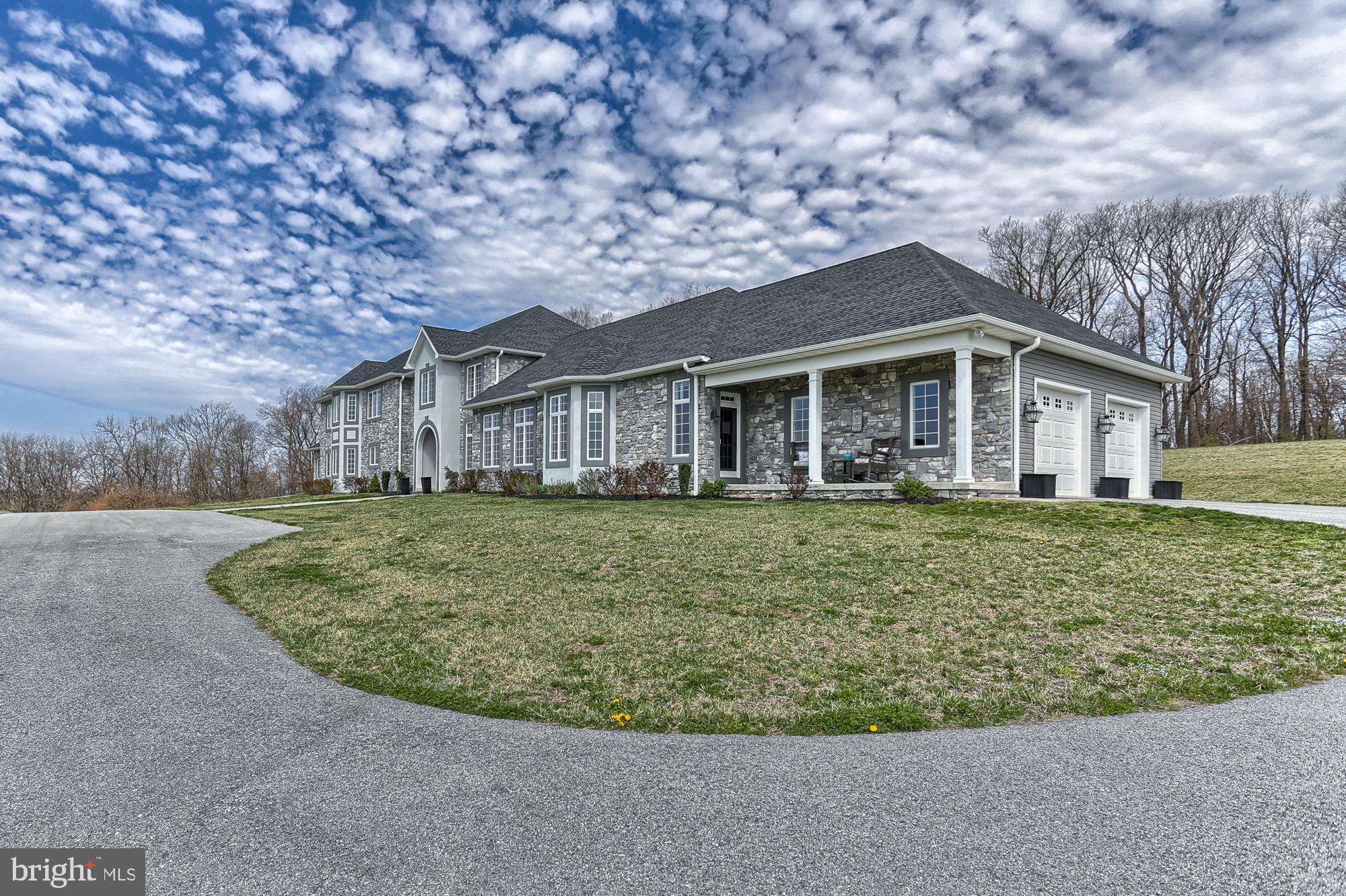 WEST MANHEIM - Residential