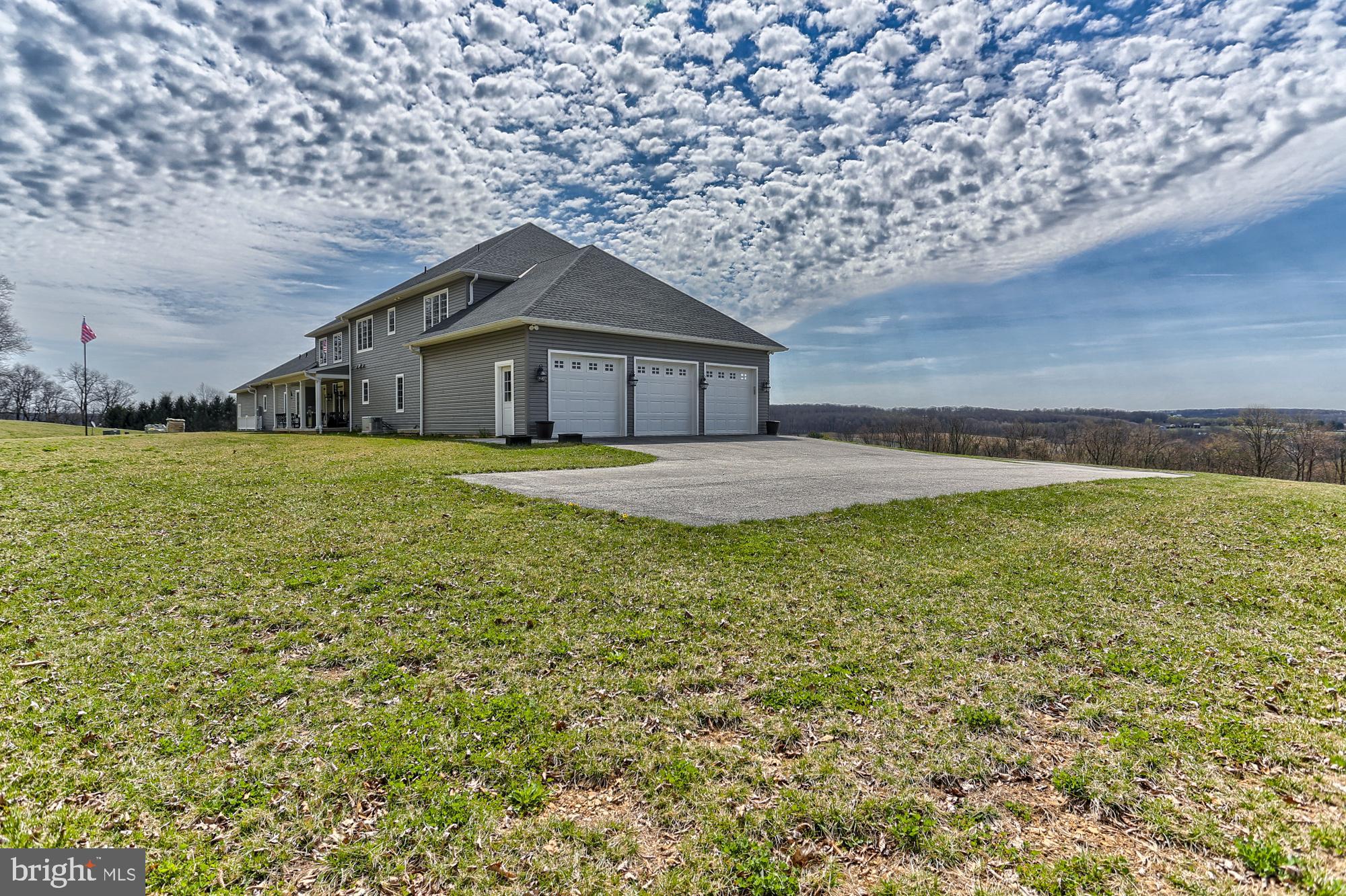 WEST MANHEIM - Residential