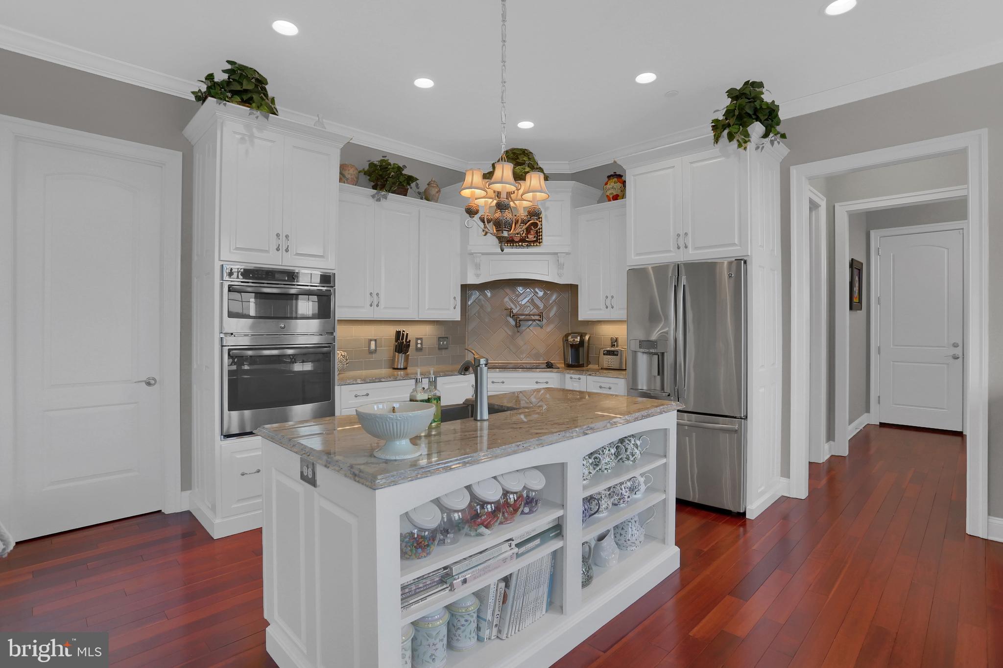 WEST MANHEIM - Residential