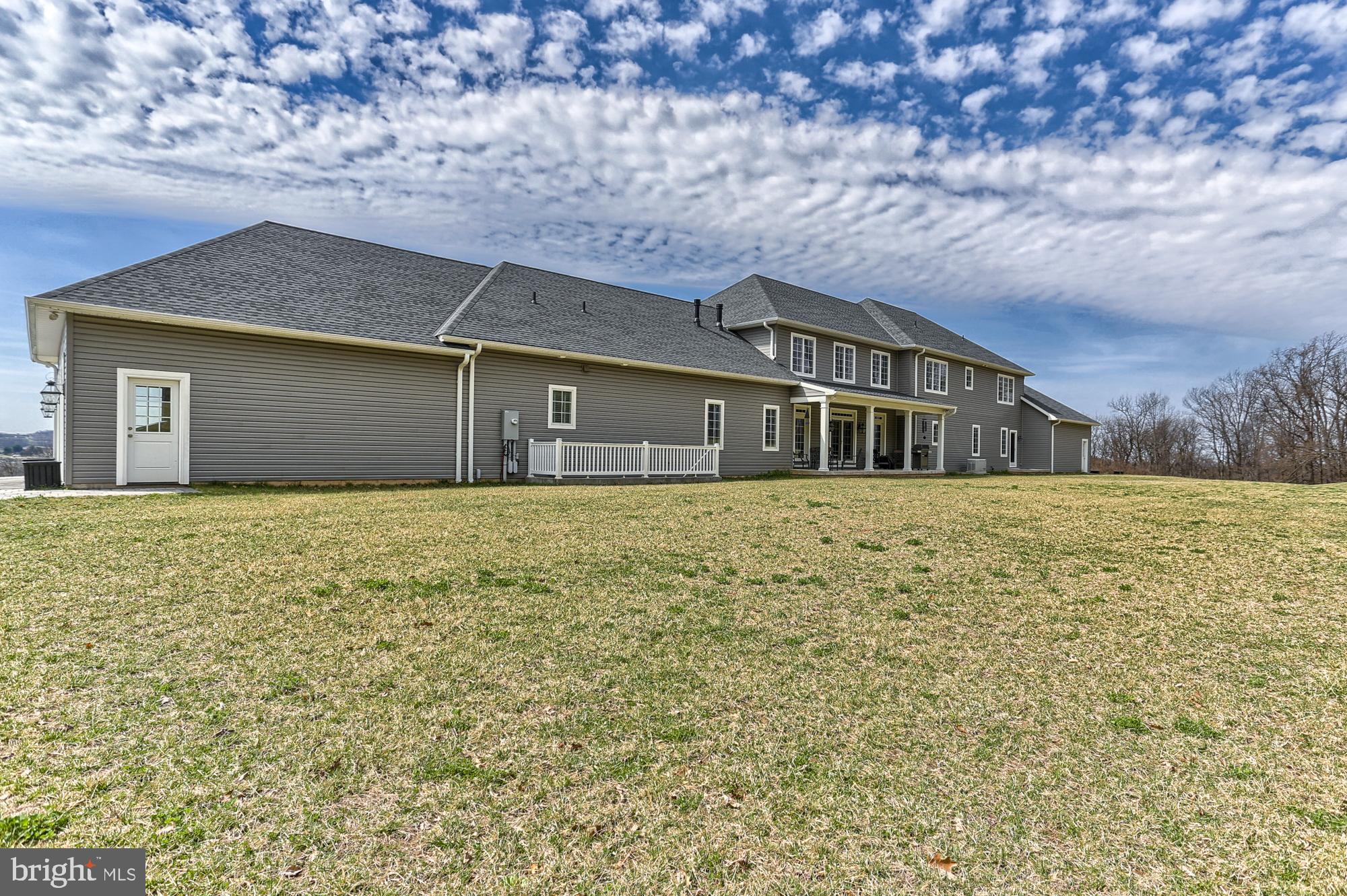 WEST MANHEIM - Residential