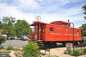 VIENNA VILLAGER CONDO - Residential Lease