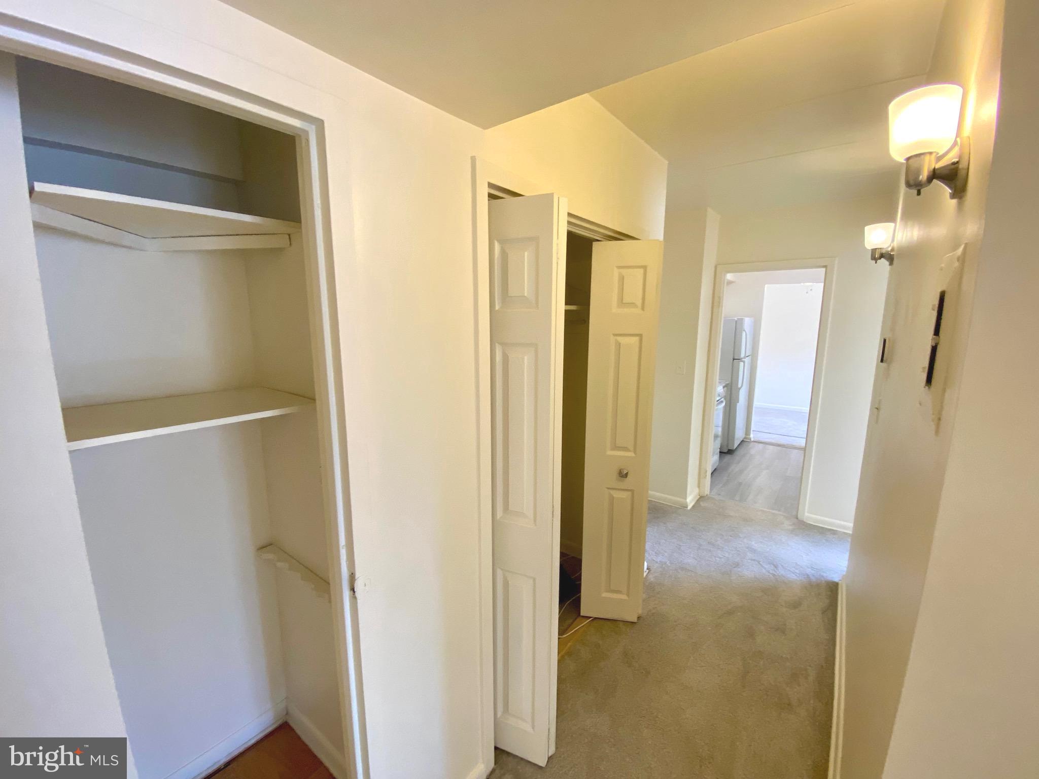 VIENNA VILLAGER CONDO - Residential Lease