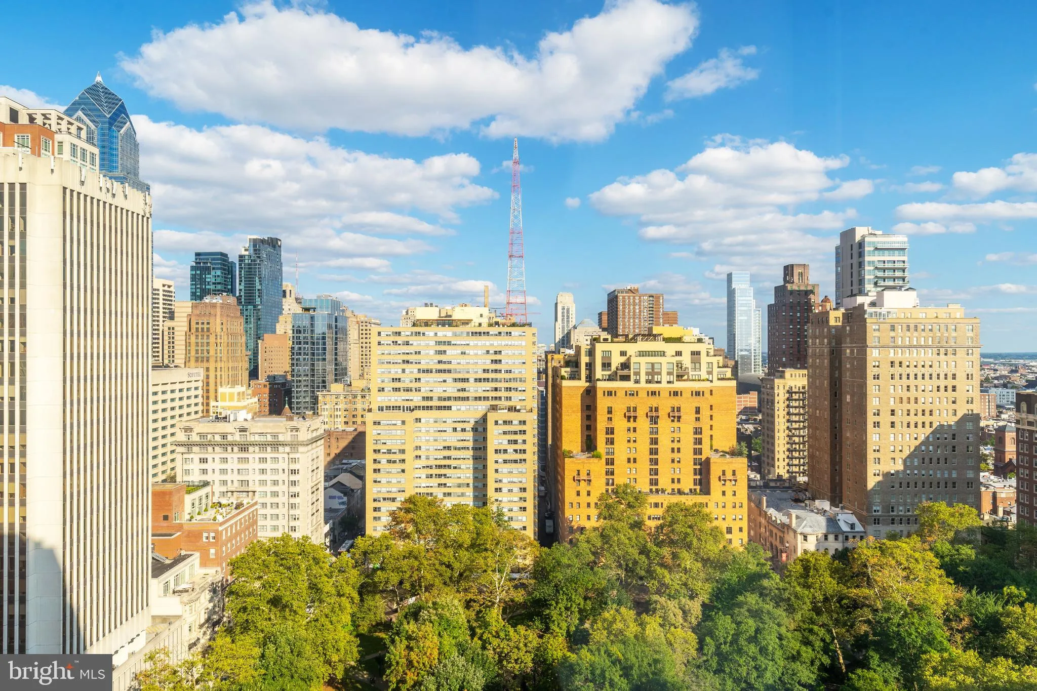 Philadelphia, Pennsylvania 19103, United States, 2 Bedrooms Bedrooms, ,4 BathroomsBathrooms,Residential,Active,96428