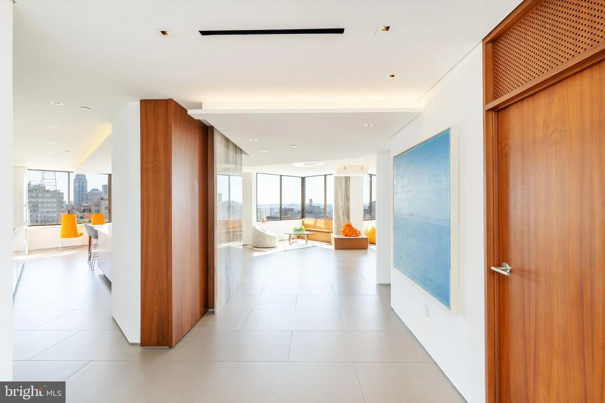 Philadelphia, Pennsylvania 19103, United States, 2 Bedrooms Bedrooms, ,4 BathroomsBathrooms,Residential,Active,96428