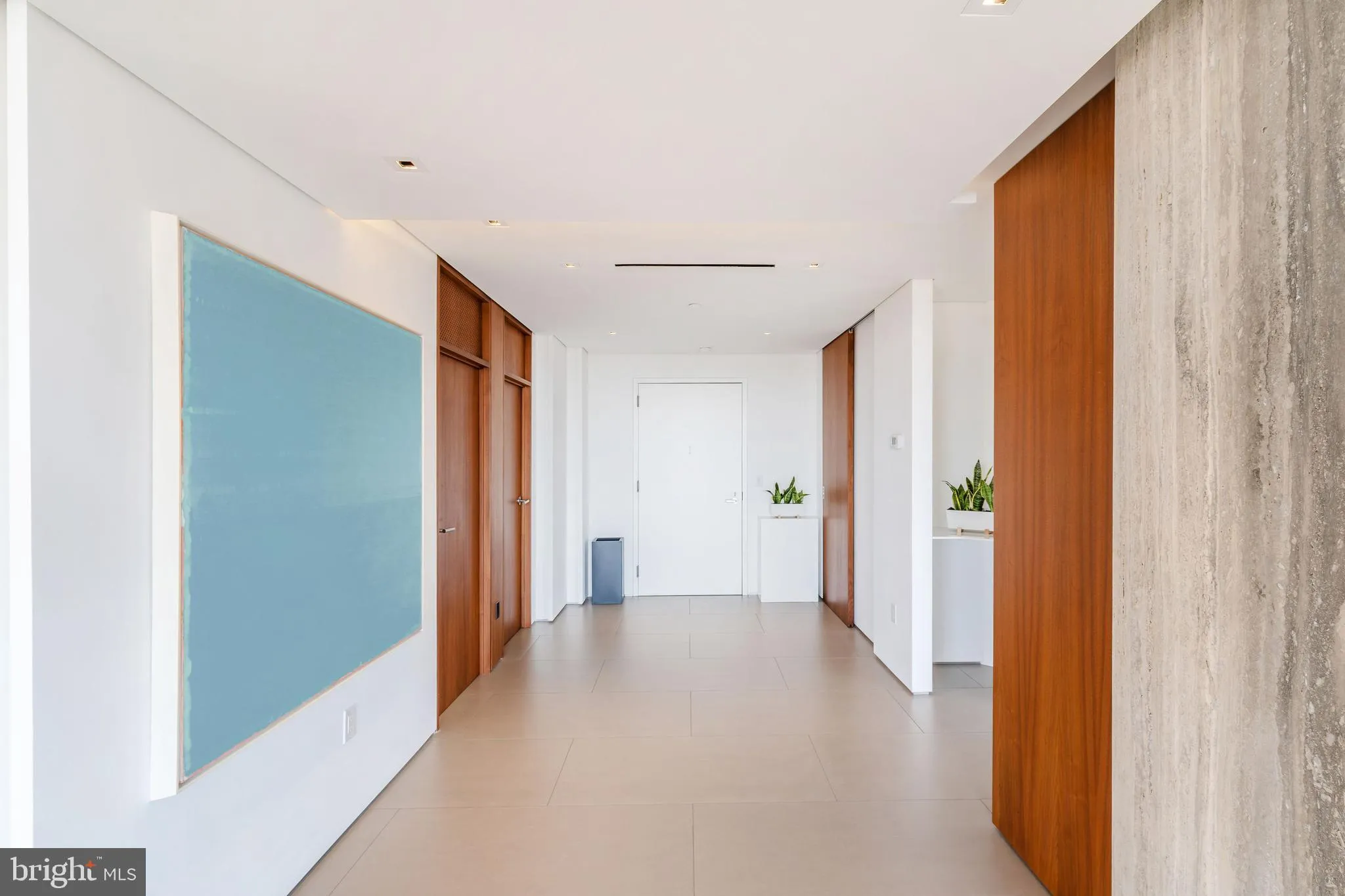 Philadelphia, Pennsylvania 19103, United States, 2 Bedrooms Bedrooms, ,4 BathroomsBathrooms,Residential,Active,96428