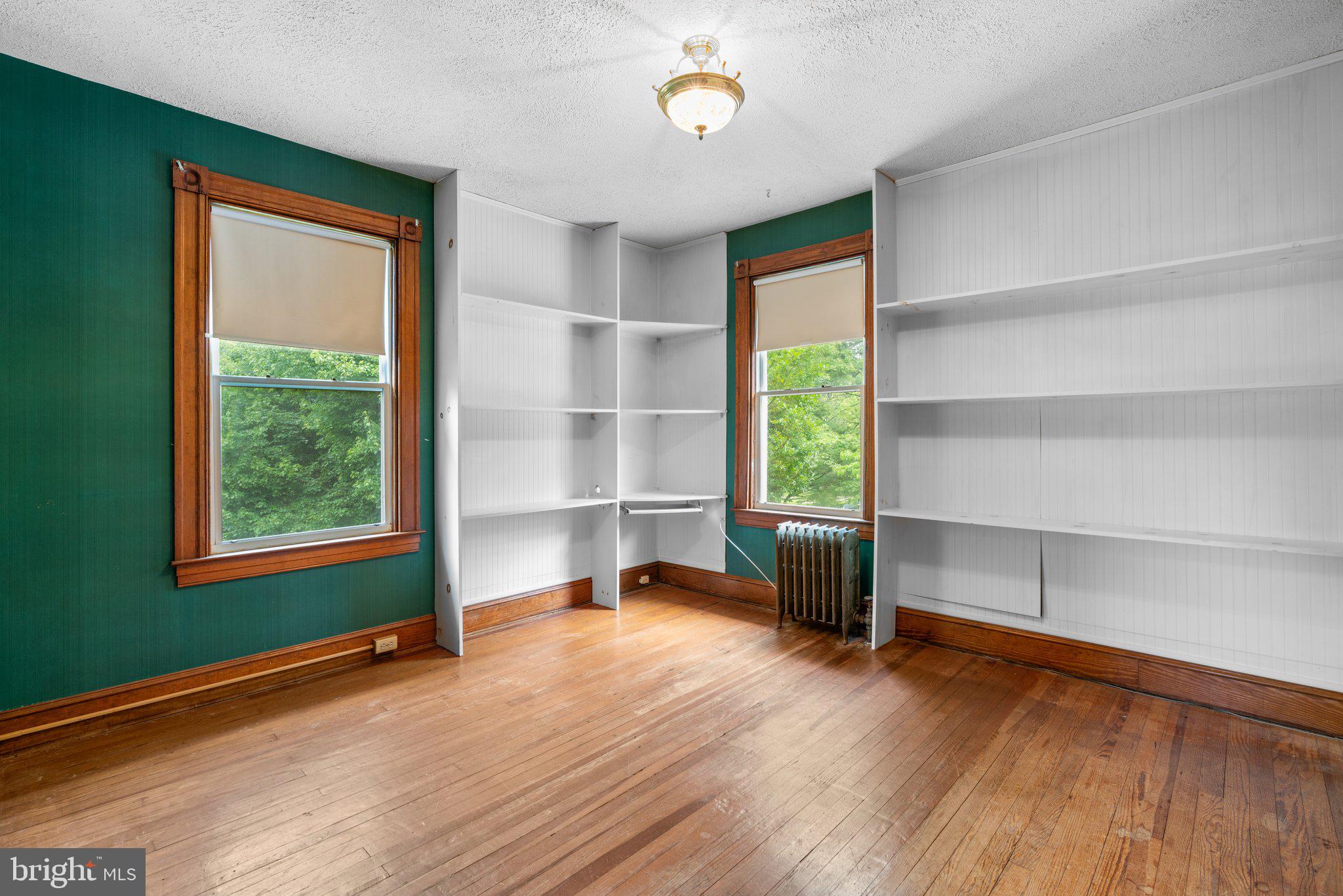 SUNNY ACRES - Residential