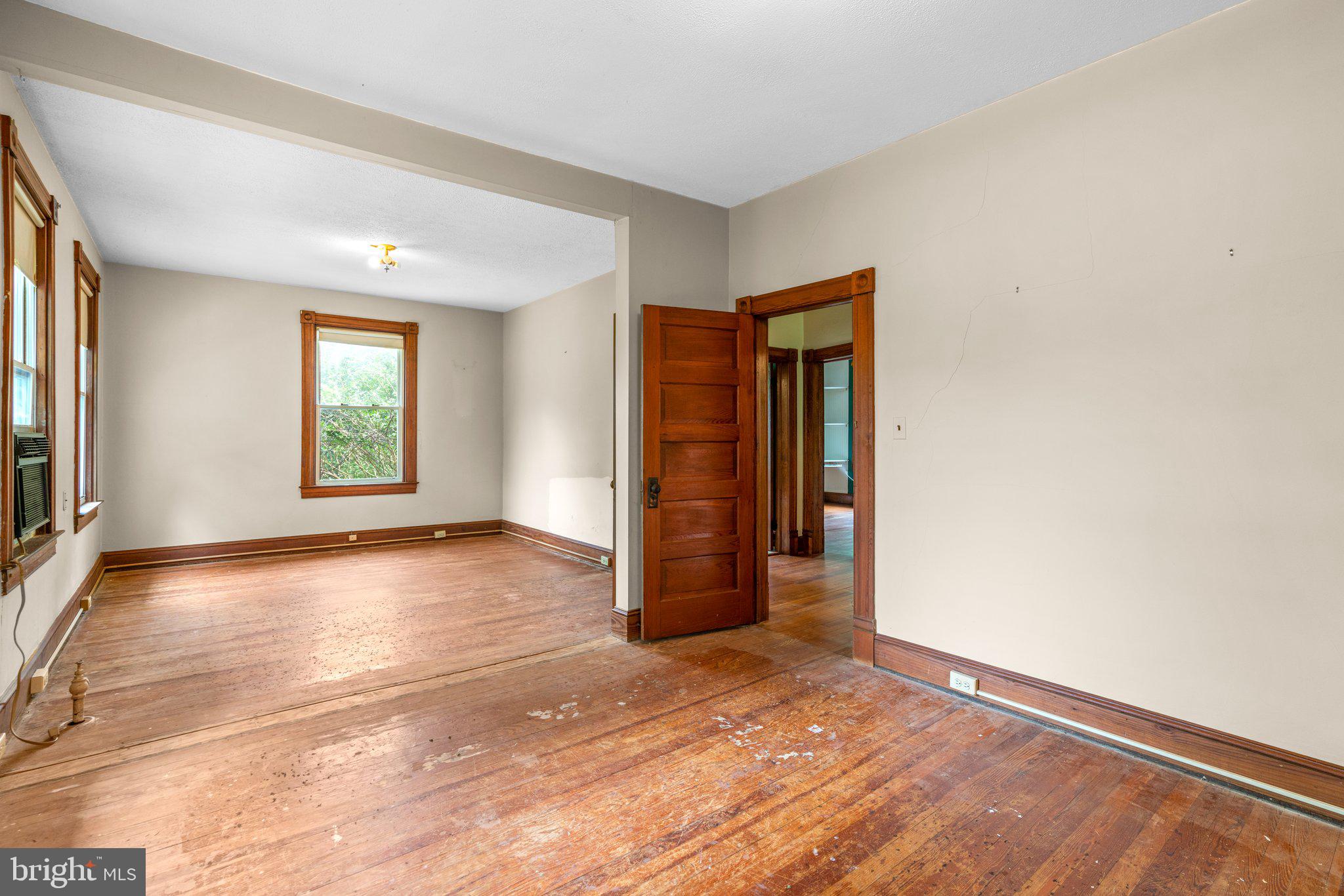 SUNNY ACRES - Residential