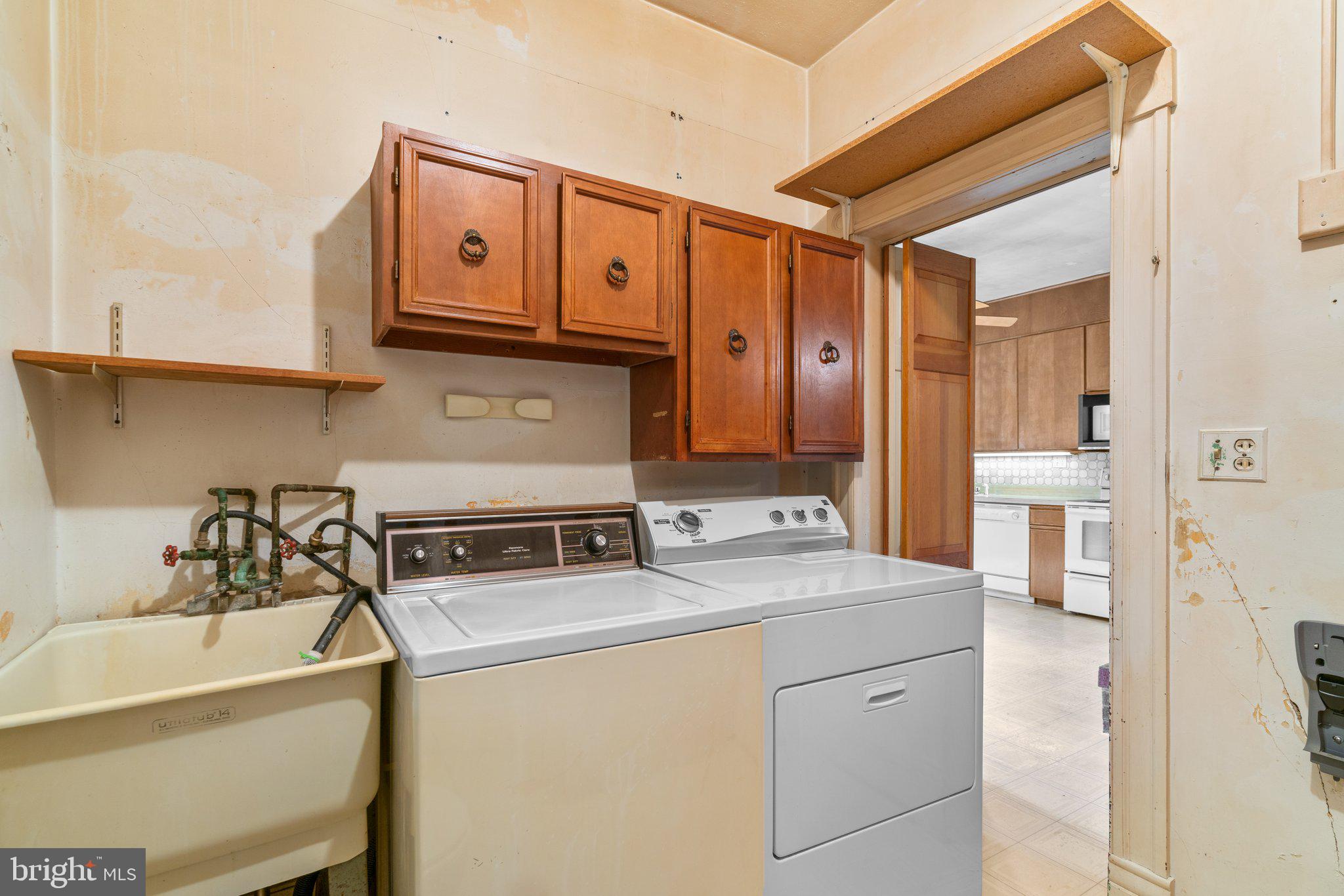 SUNNY ACRES - Residential