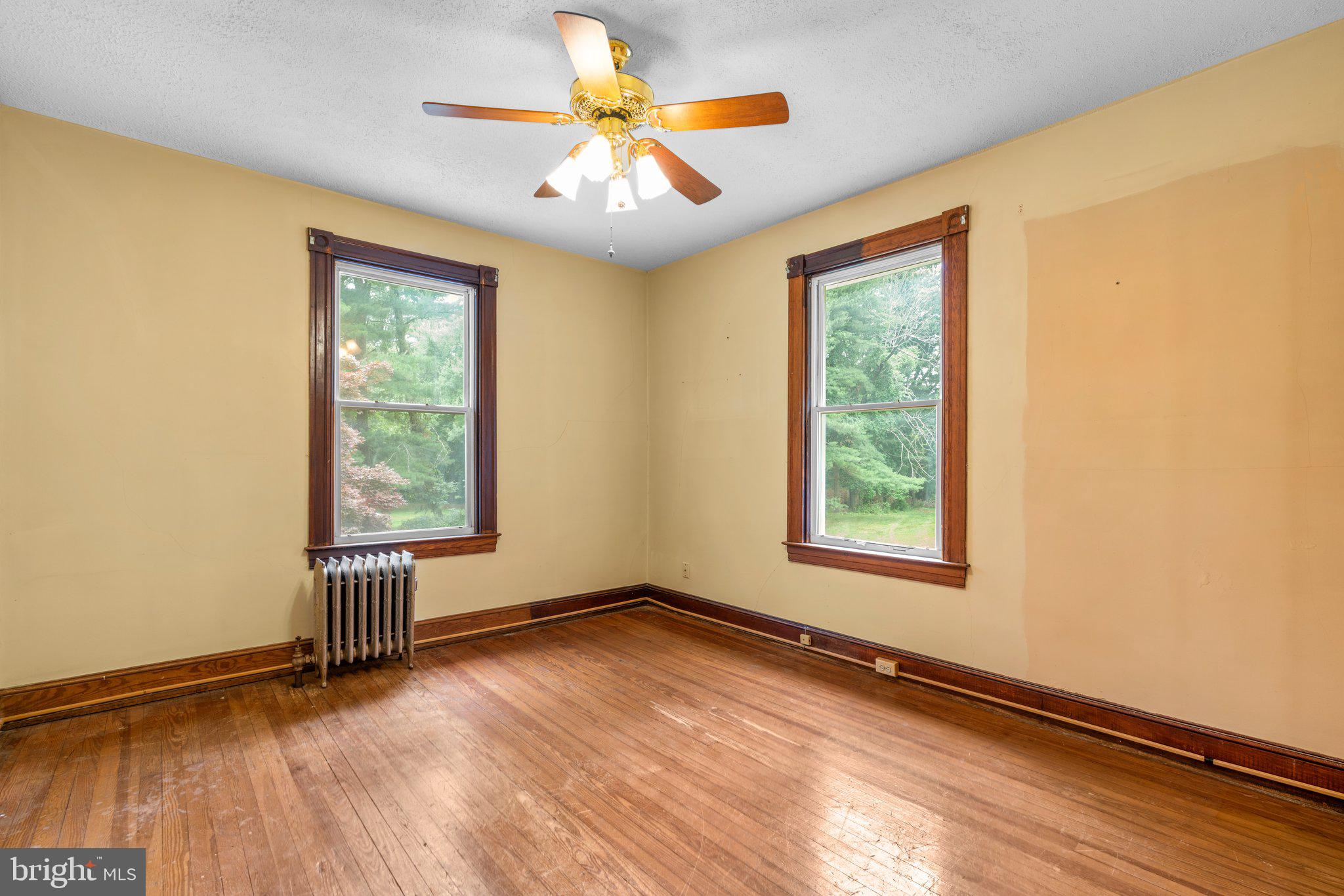 SUNNY ACRES - Residential