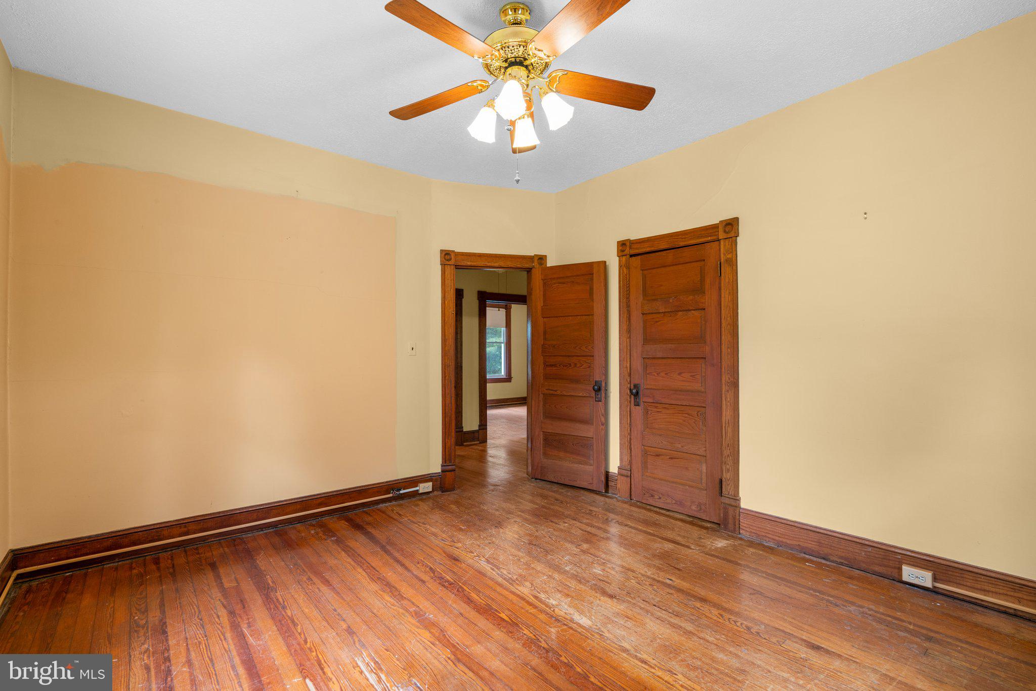 SUNNY ACRES - Residential