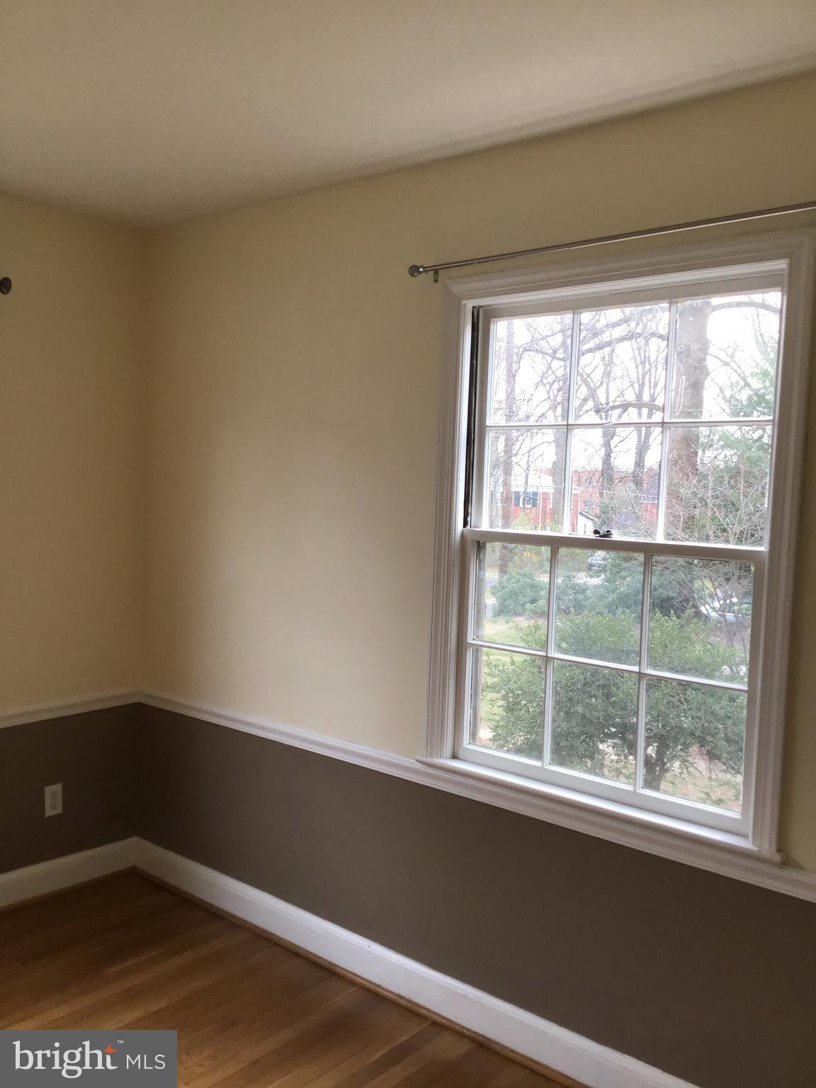 HIGHLAND VIEW PARK - Residential Lease