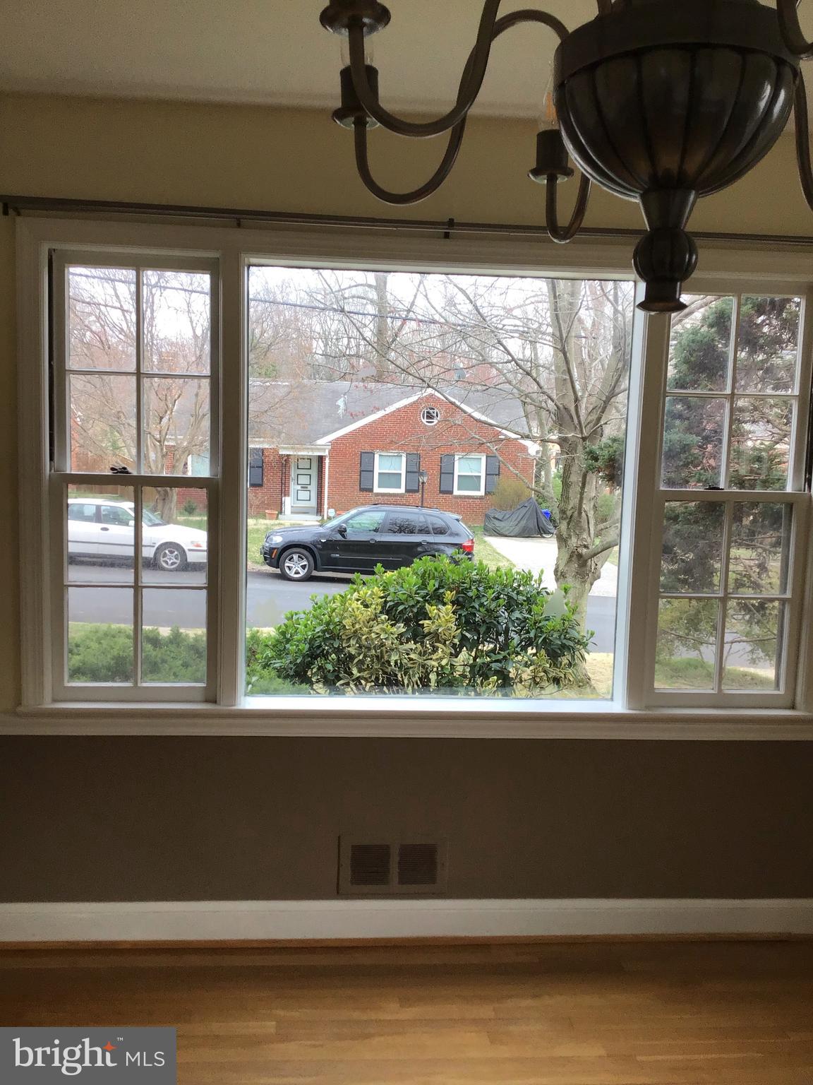 HIGHLAND VIEW PARK - Residential Lease