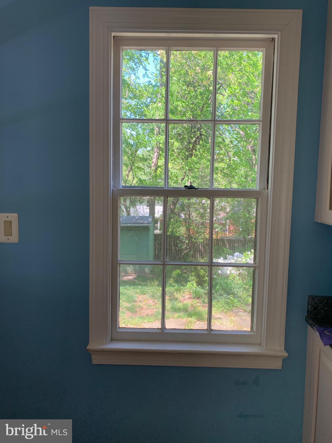 HIGHLAND VIEW PARK - Residential Lease