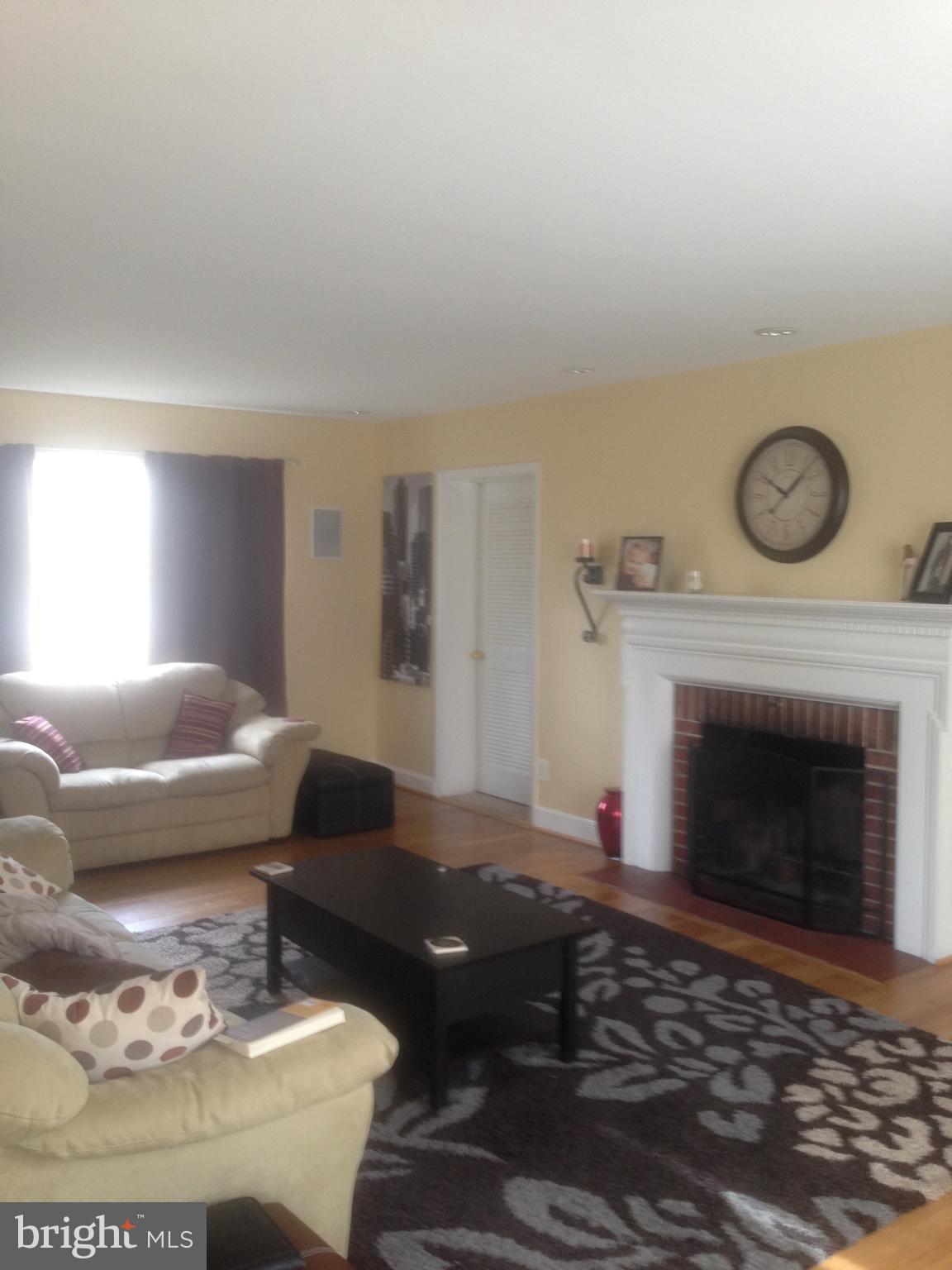 HIGHLAND VIEW PARK - Residential Lease