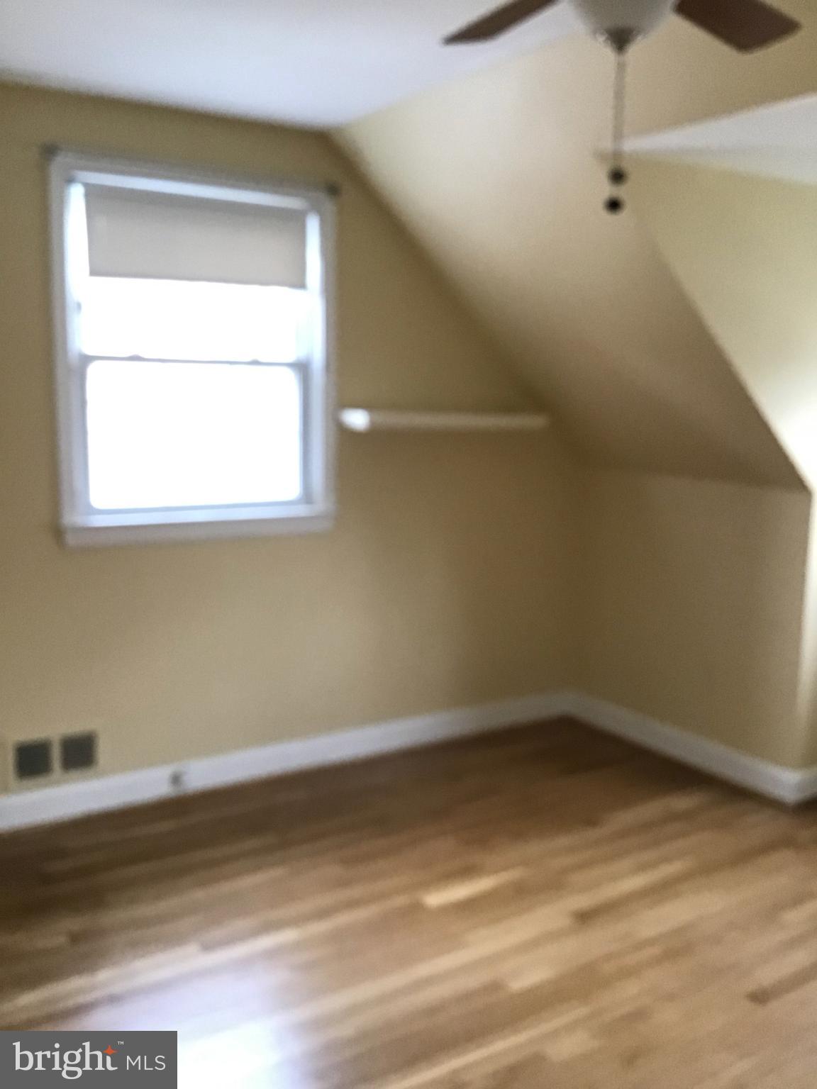 HIGHLAND VIEW PARK - Residential Lease