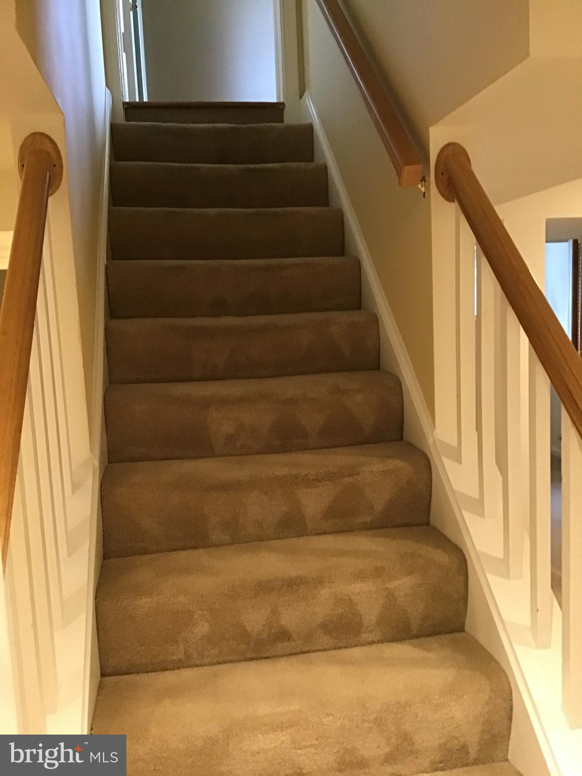 HIGHLAND VIEW PARK - Residential Lease