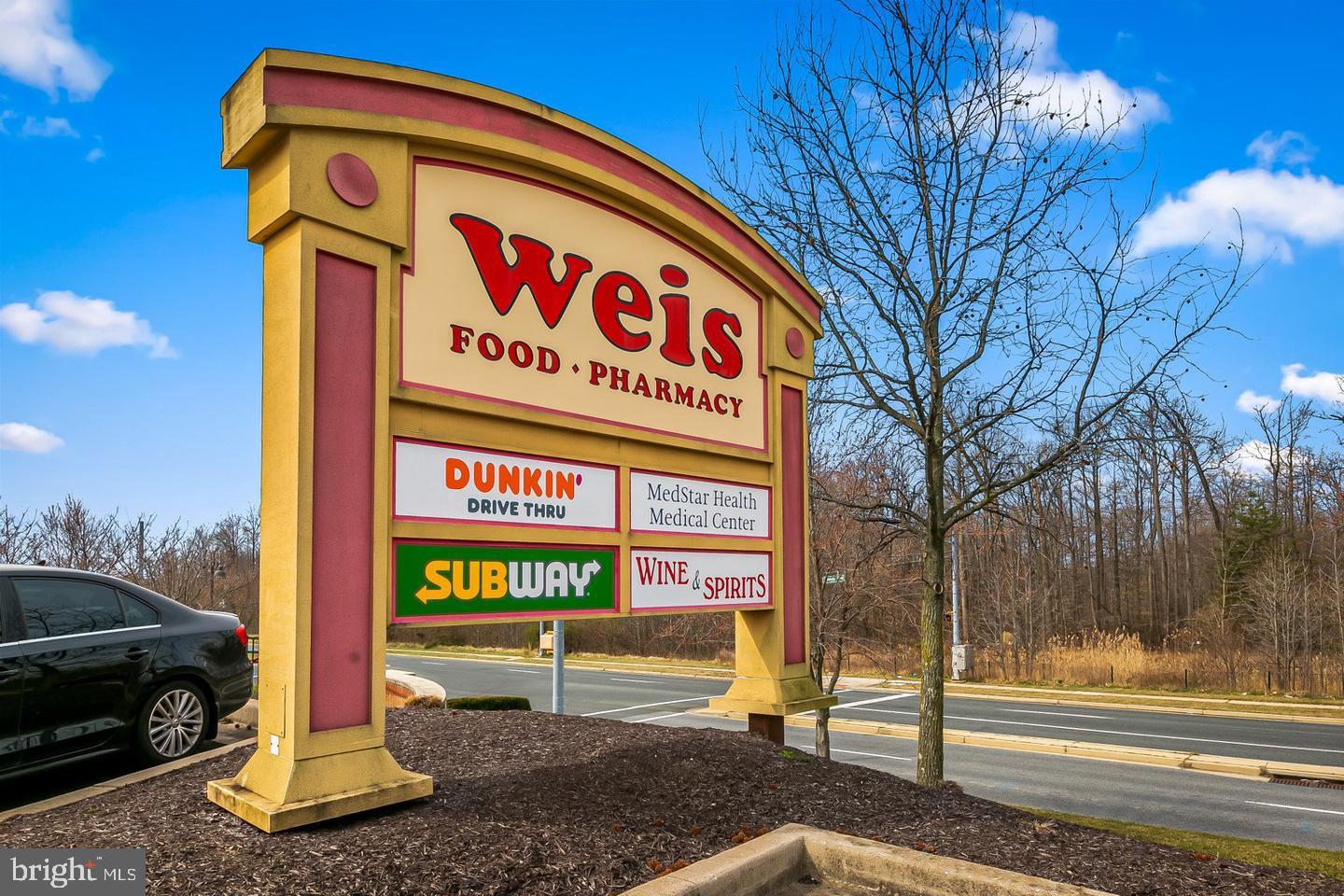 WINDSOR AT PERRY HALL FARMS - Residential