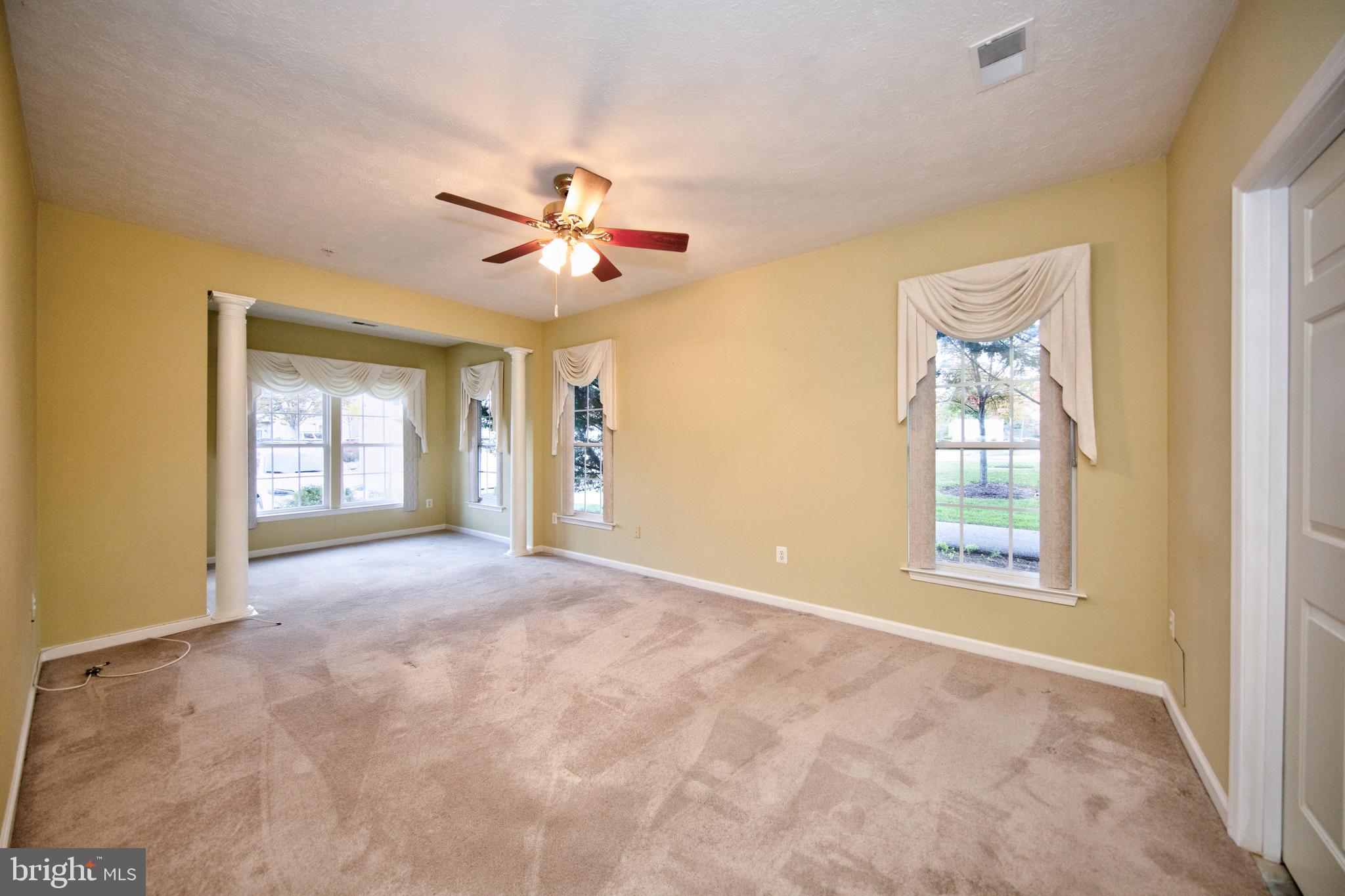 WINDSOR AT PERRY HALL FARMS - Residential