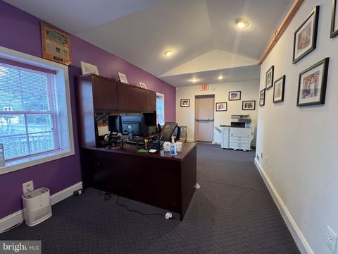 Photo of 30 Hampstead Circle #1B, WYNNEWOOD, PA 19096 (MLS # PAMC2154678)