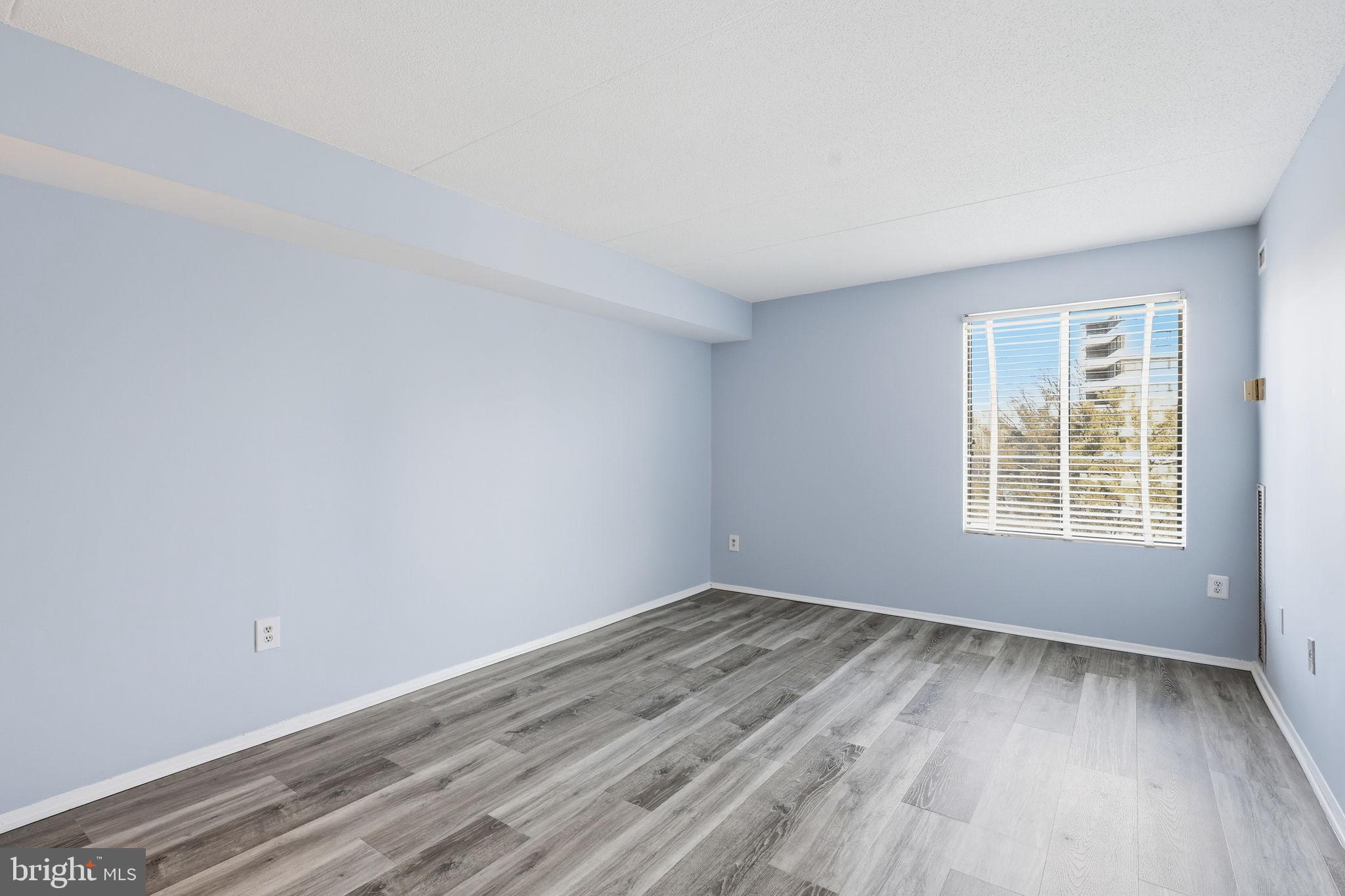 STEVENSON SQUARE - Residential