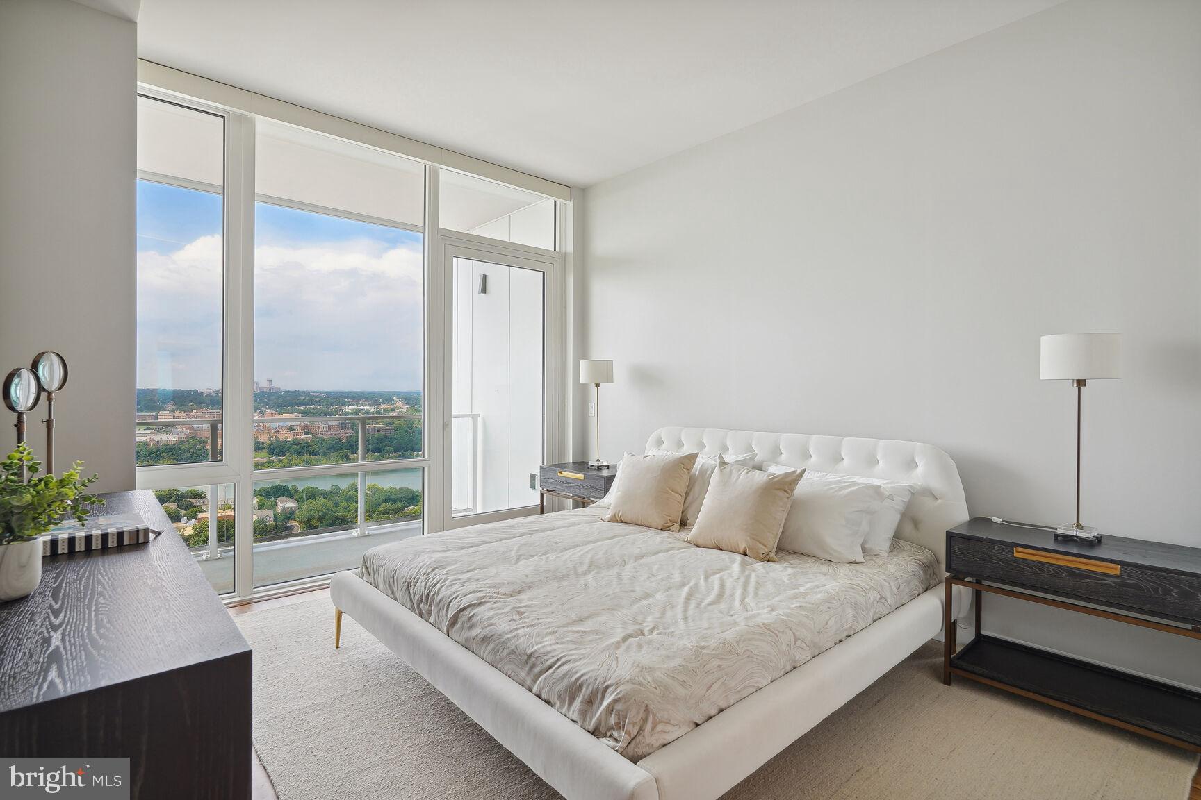 ROSSLYN - Residential