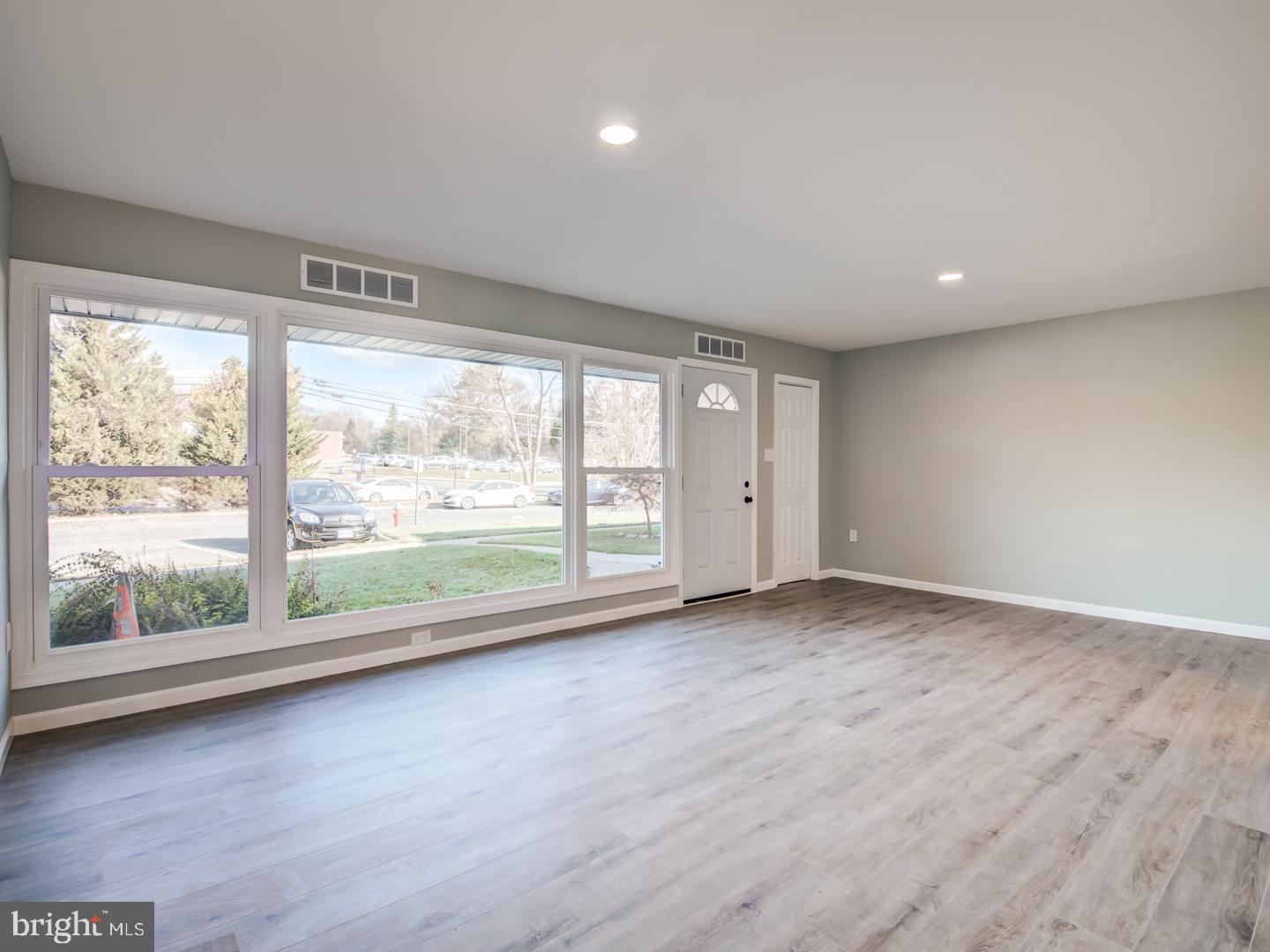 FAIRFAX HERITAGE - Residential Lease