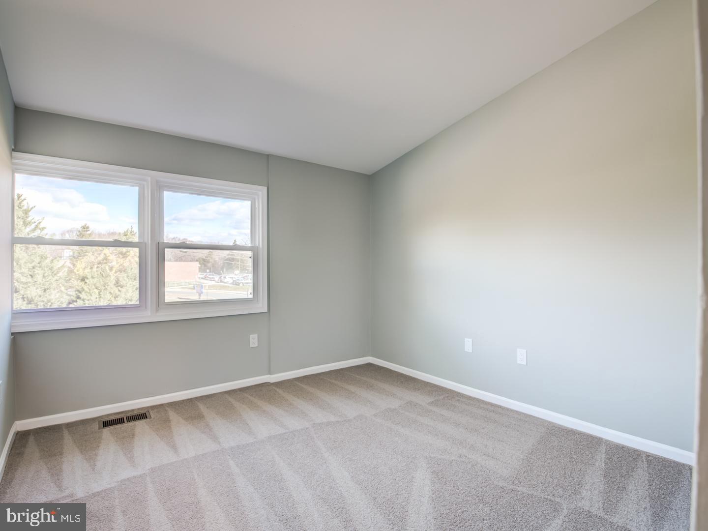 FAIRFAX HERITAGE - Residential Lease