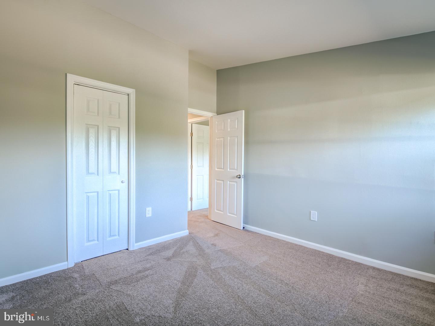 FAIRFAX HERITAGE - Residential Lease