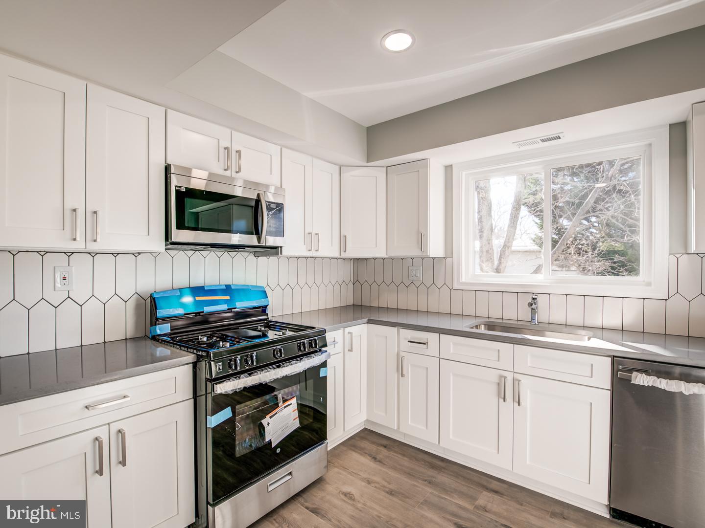 FAIRFAX HERITAGE - Residential Lease