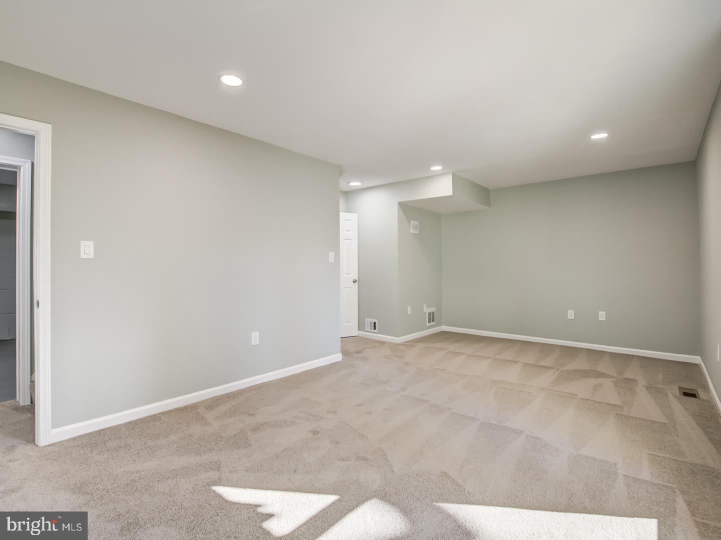 FAIRFAX HERITAGE - Residential Lease